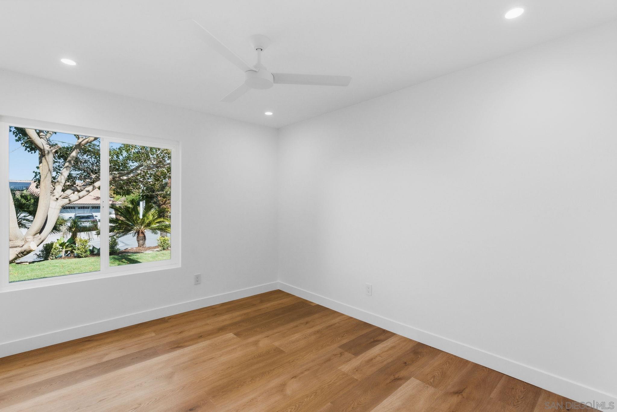 Detail Gallery Image 18 of 28 For 725  Santa Florencia, Solana Beach,  CA 92075 - 3 Beds | 2 Baths