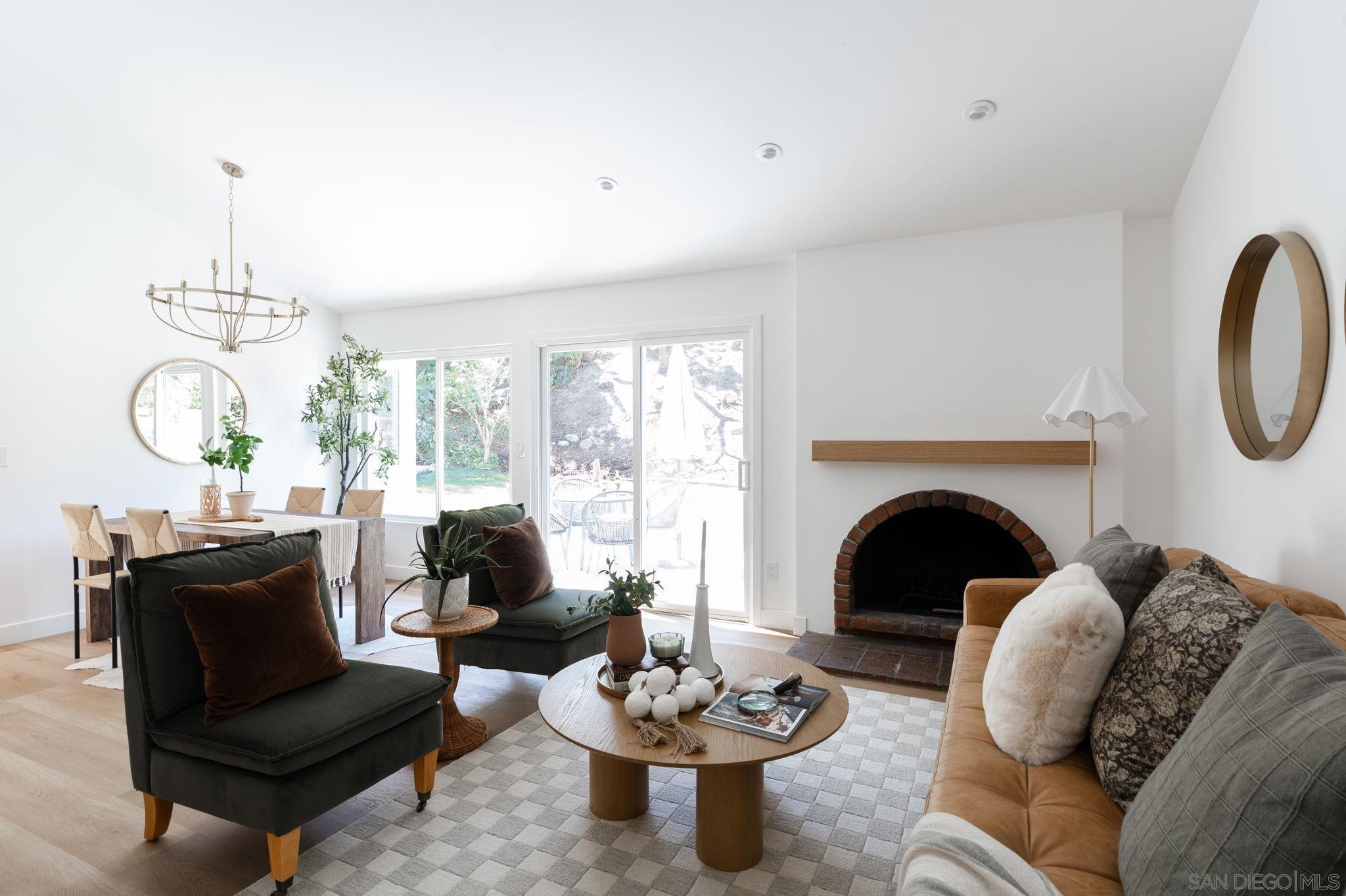 Detail Gallery Image 3 of 33 For 725  Santa Florencia, Solana Beach,  CA 92075 - 3 Beds | 2 Baths