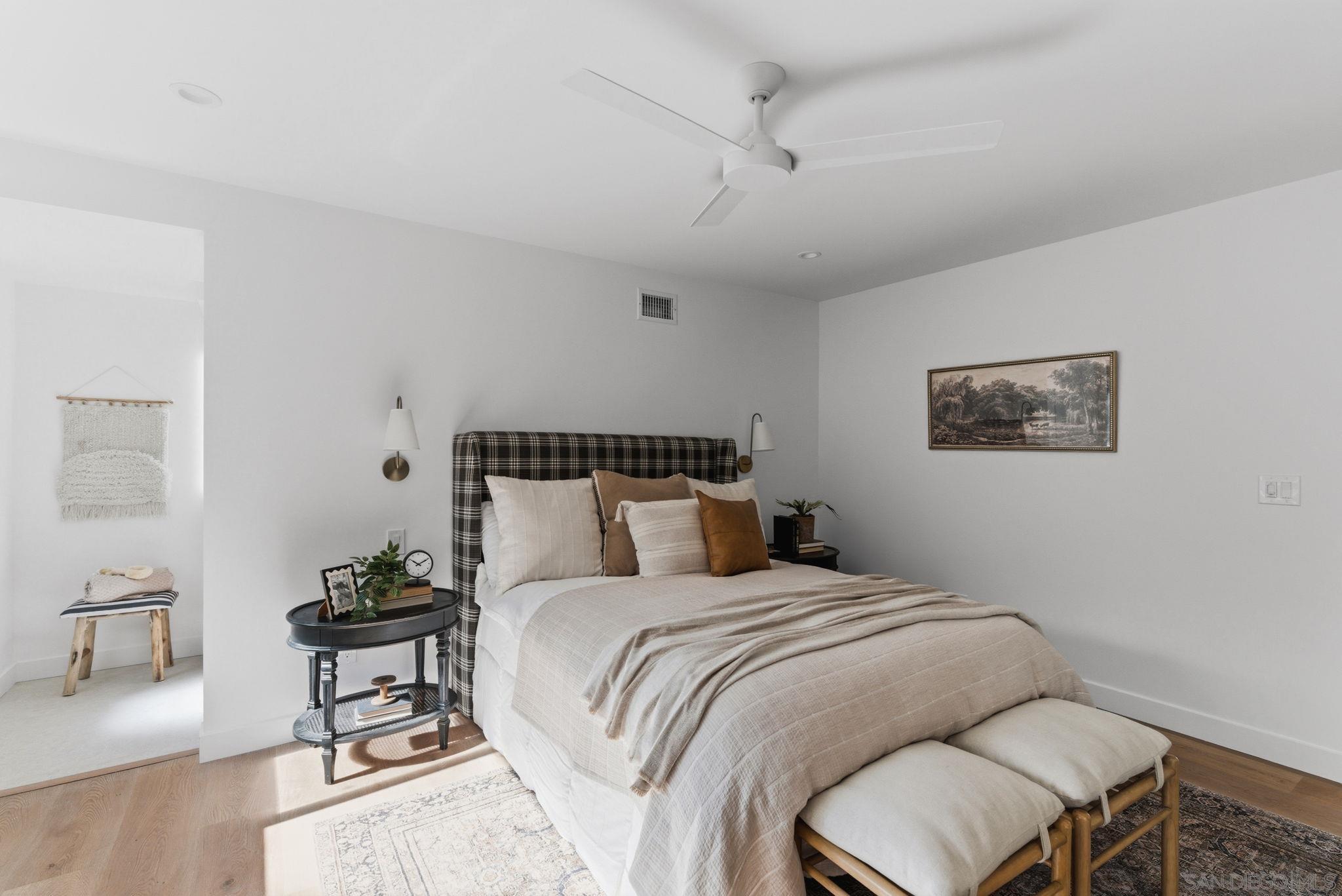 Detail Gallery Image 10 of 28 For 725  Santa Florencia, Solana Beach,  CA 92075 - 3 Beds | 2 Baths