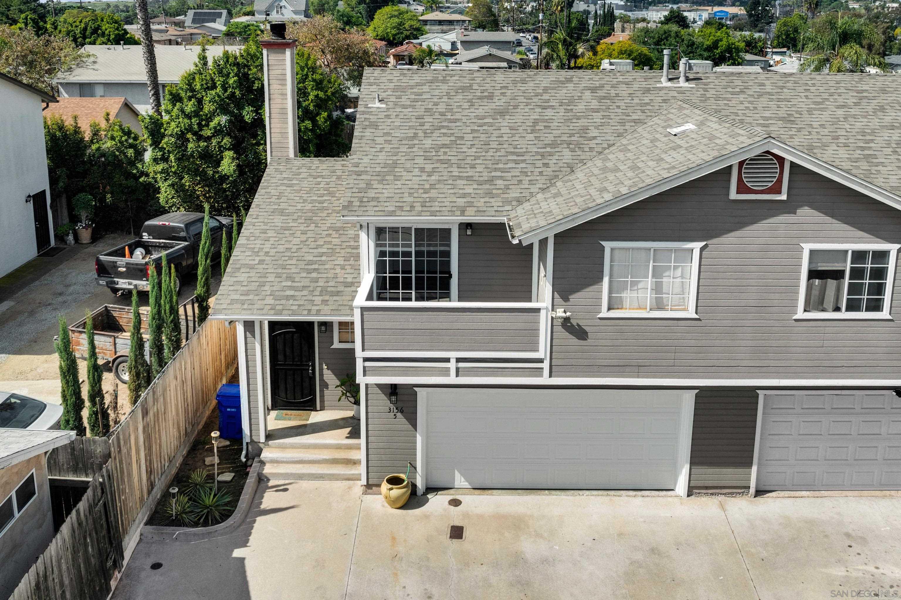 Detail Gallery Image 2 of 20 For 3156  Massachusetts Ave #5, Lemon Grove,  CA 91945 - 3 Beds | 2/1 Baths