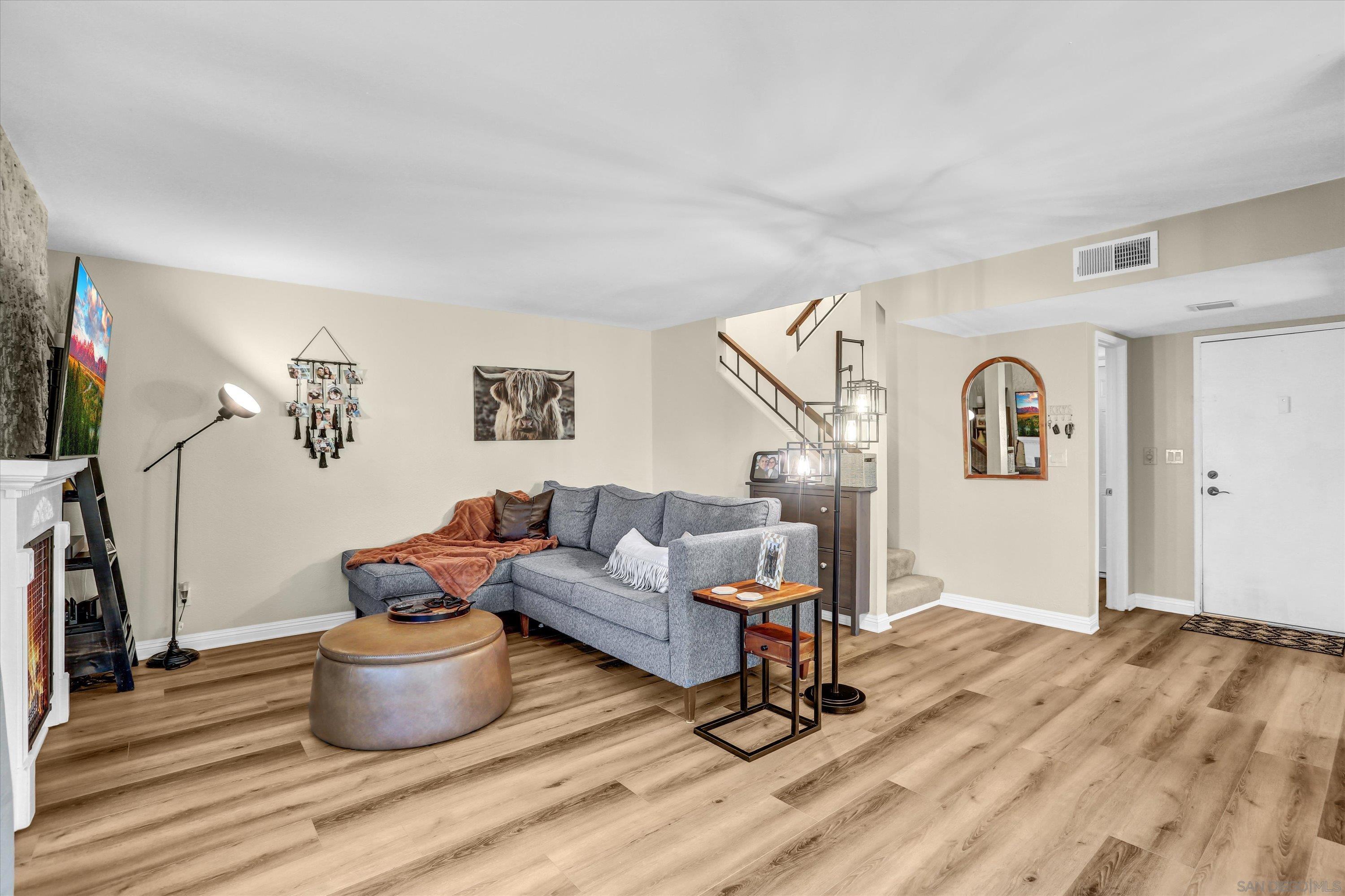 Detail Gallery Image 11 of 30 For 1364  Tanager Lane, El Cajon,  CA 92020 - 3 Beds | 2/1 Baths