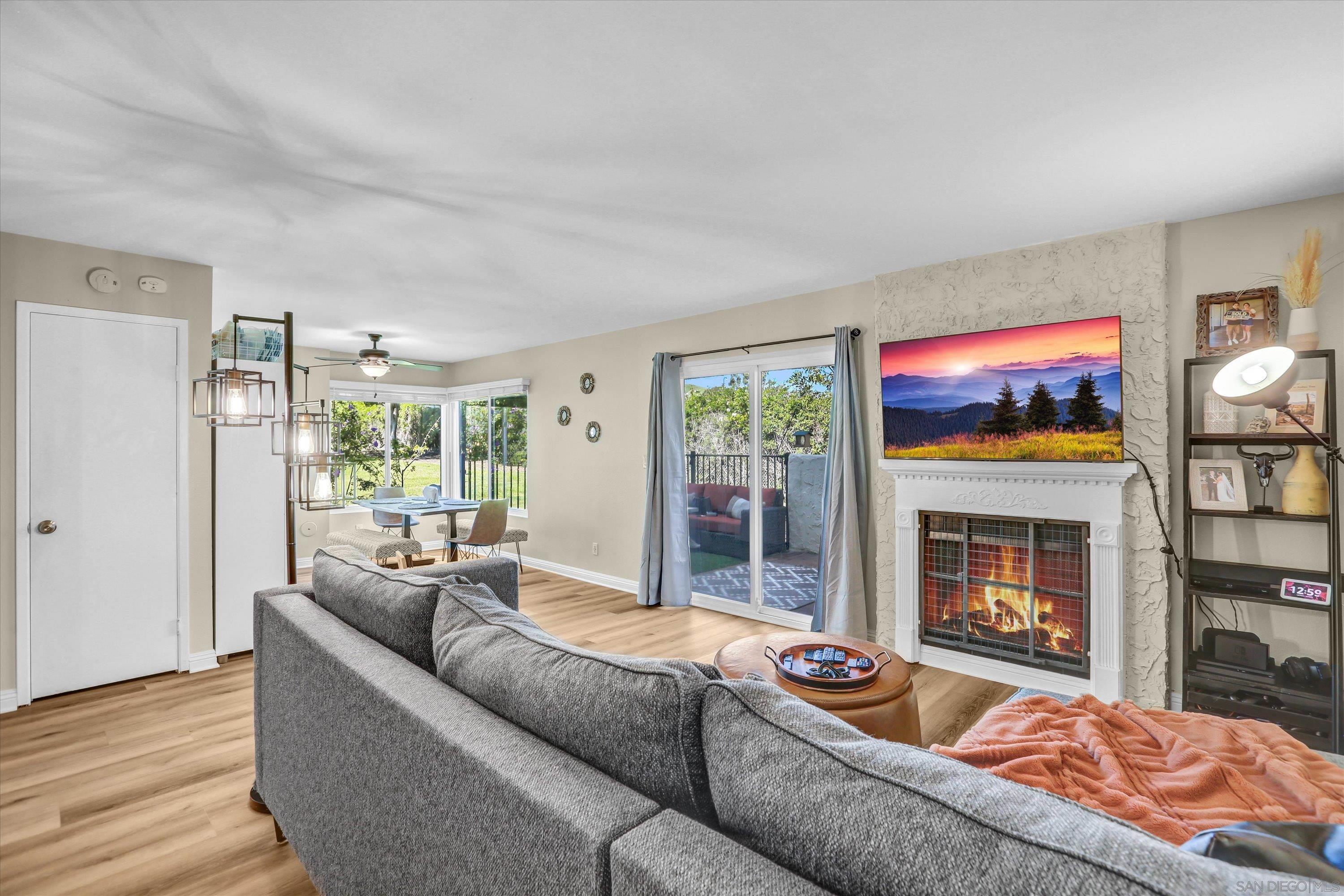 Detail Gallery Image 10 of 30 For 1364  Tanager Lane, El Cajon,  CA 92020 - 3 Beds | 2/1 Baths