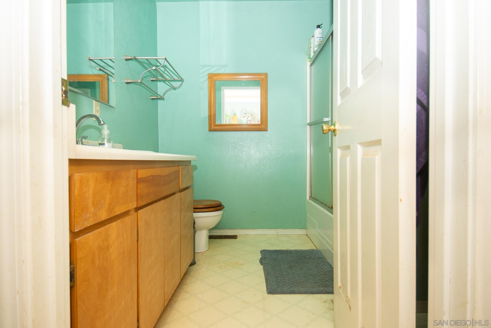 Detail Gallery Image 11 of 24 For 9897  Dyerville Loop Rd, Myers Flat,  CA 95554 - 3 Beds | 2 Baths