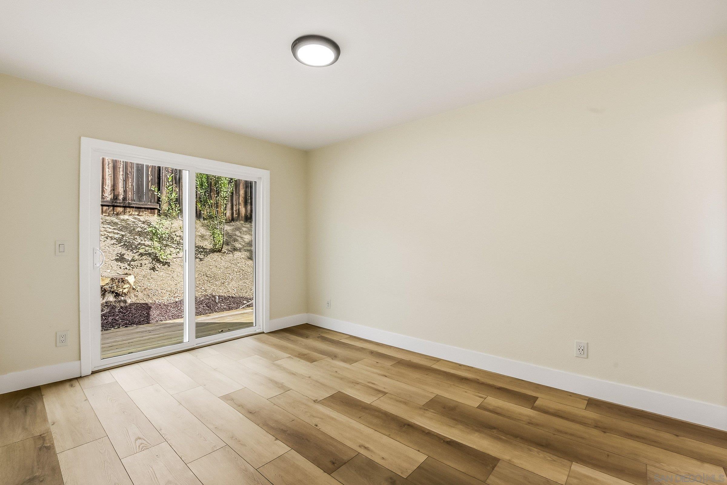 Detail Gallery Image 17 of 39 For 8921  Revelstoke Way, San Diego,  CA 92126 - 3 Beds | 2 Baths