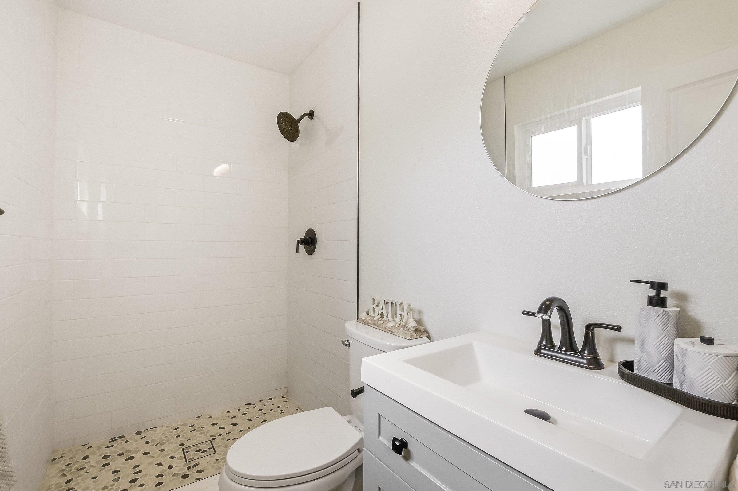 Detail Gallery Image 19 of 39 For 8921  Revelstoke Way, San Diego,  CA 92126 - 3 Beds | 2 Baths