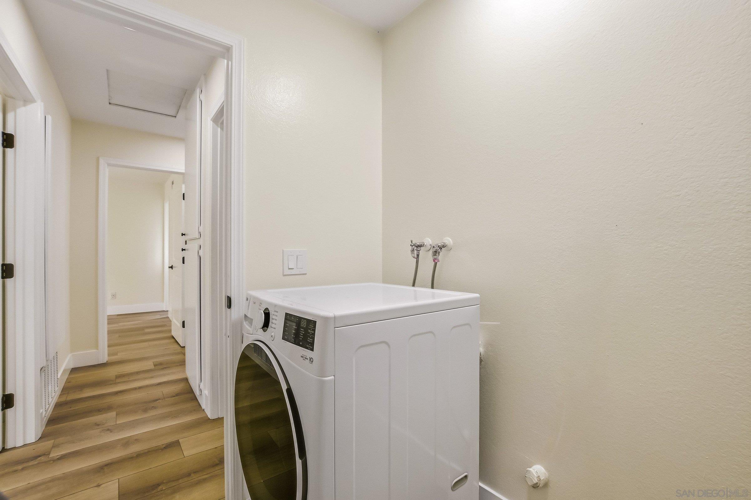 Detail Gallery Image 22 of 39 For 8921  Revelstoke Way, San Diego,  CA 92126 - 3 Beds | 2 Baths