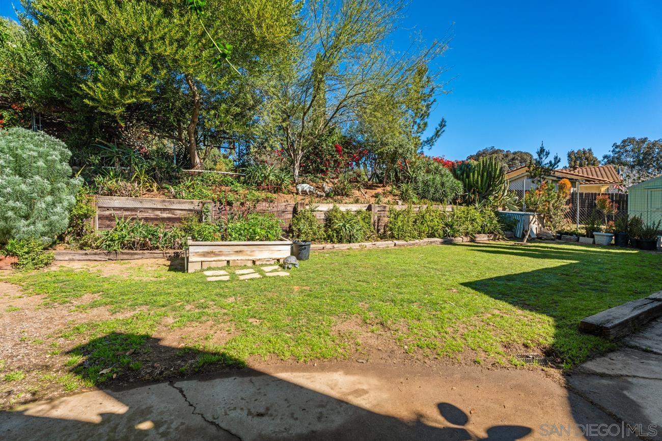 Detail Gallery Image 28 of 32 For 14118  Ipava Dr, Poway,  CA 92064 - 3 Beds | 2 Baths