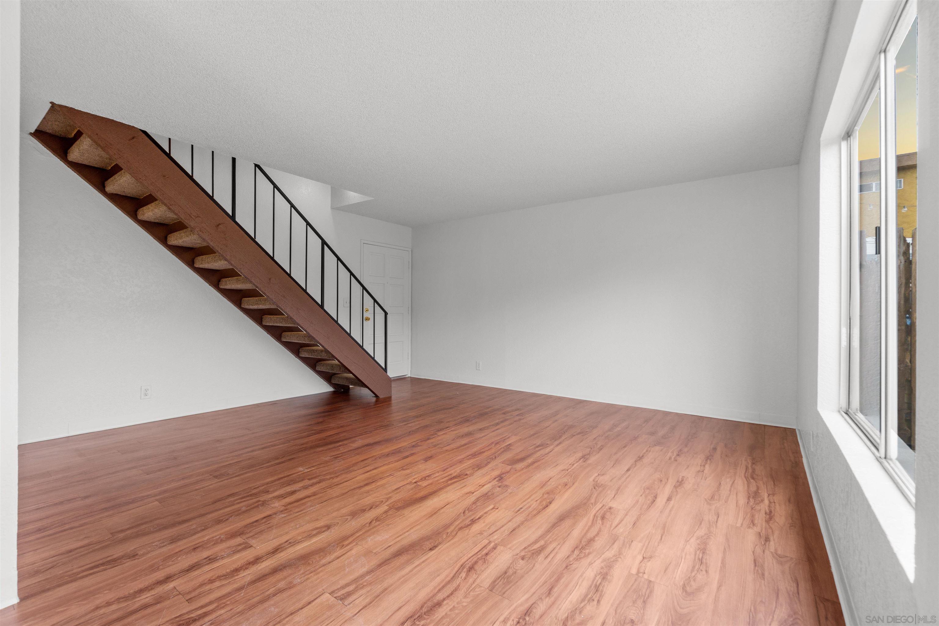 Detail Gallery Image 2 of 15 For 319  Roosevelt  E, Chula Vista,  CA 91910 - 2 Beds | 1/1 Baths