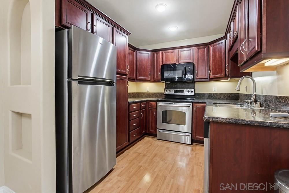 Detail Gallery Image 10 of 38 For 5055  Collwood Blvd  210, San Diego,  CA 92115 - 2 Beds | 2 Baths