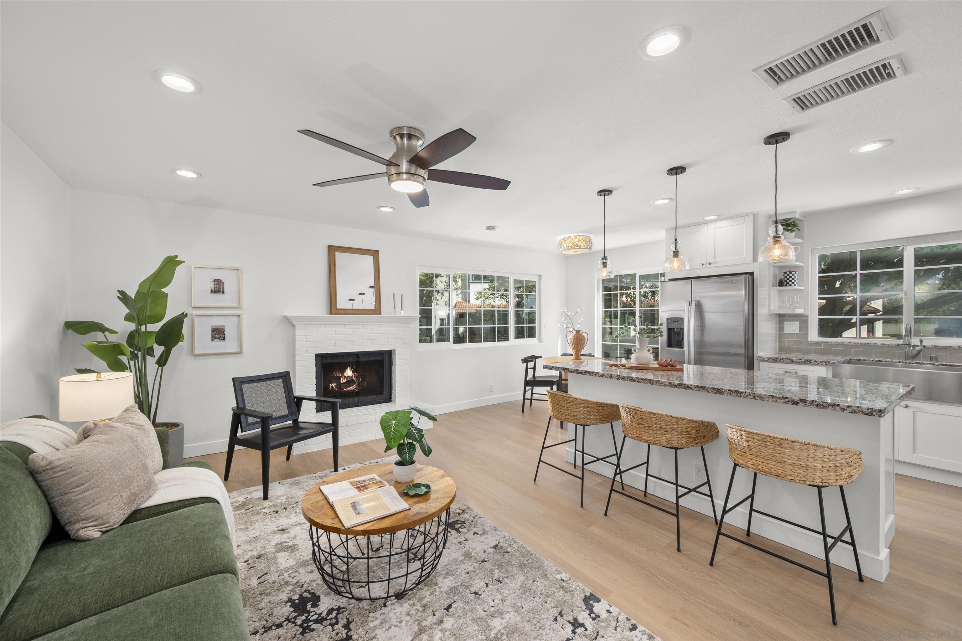 Detail Gallery Image 2 of 55 For 3498  Mission Mesa Way, San Diego,  CA 92120 - 3 Beds | 2/1 Baths