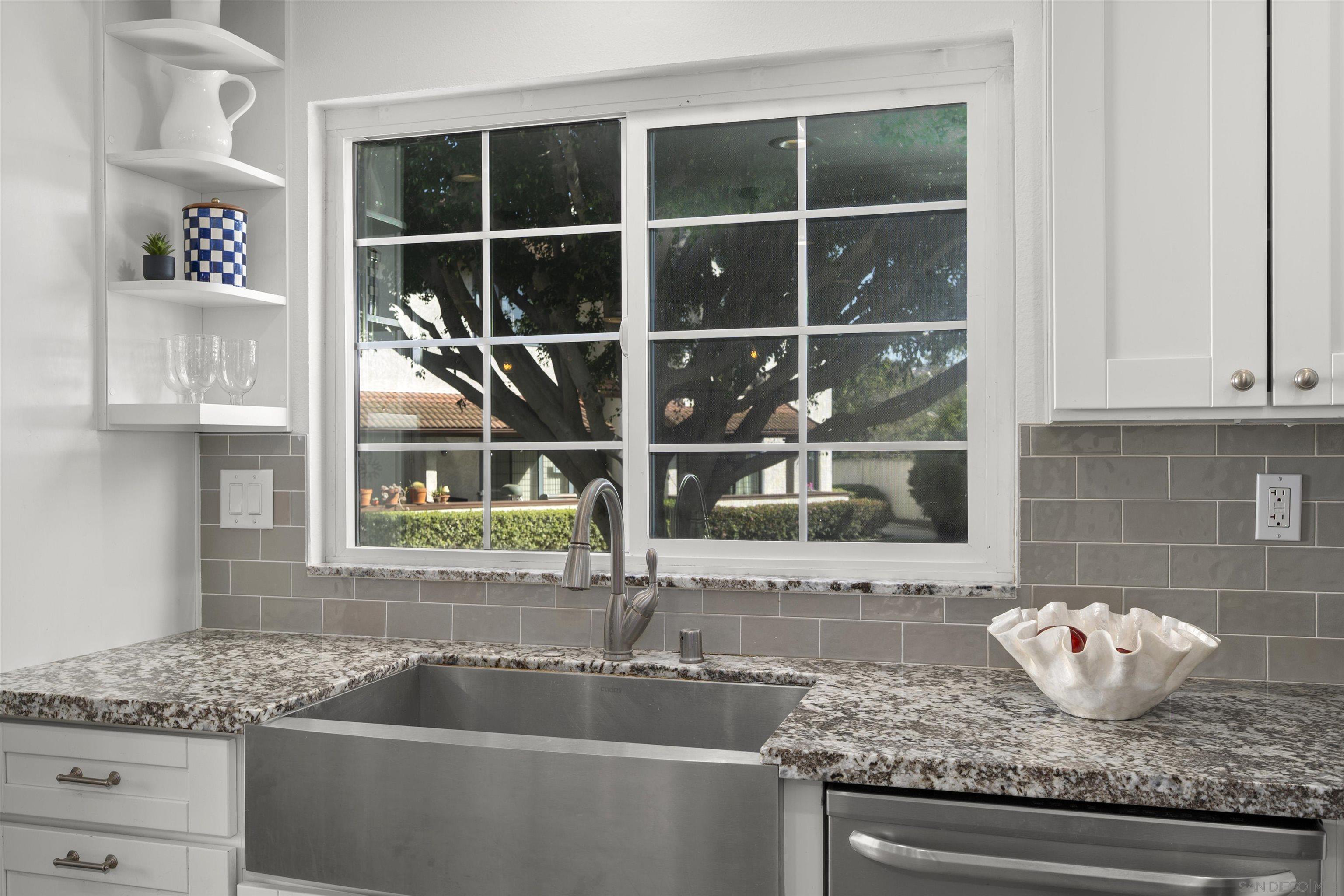 Detail Gallery Image 11 of 55 For 3498  Mission Mesa Way, San Diego,  CA 92120 - 3 Beds | 2/1 Baths