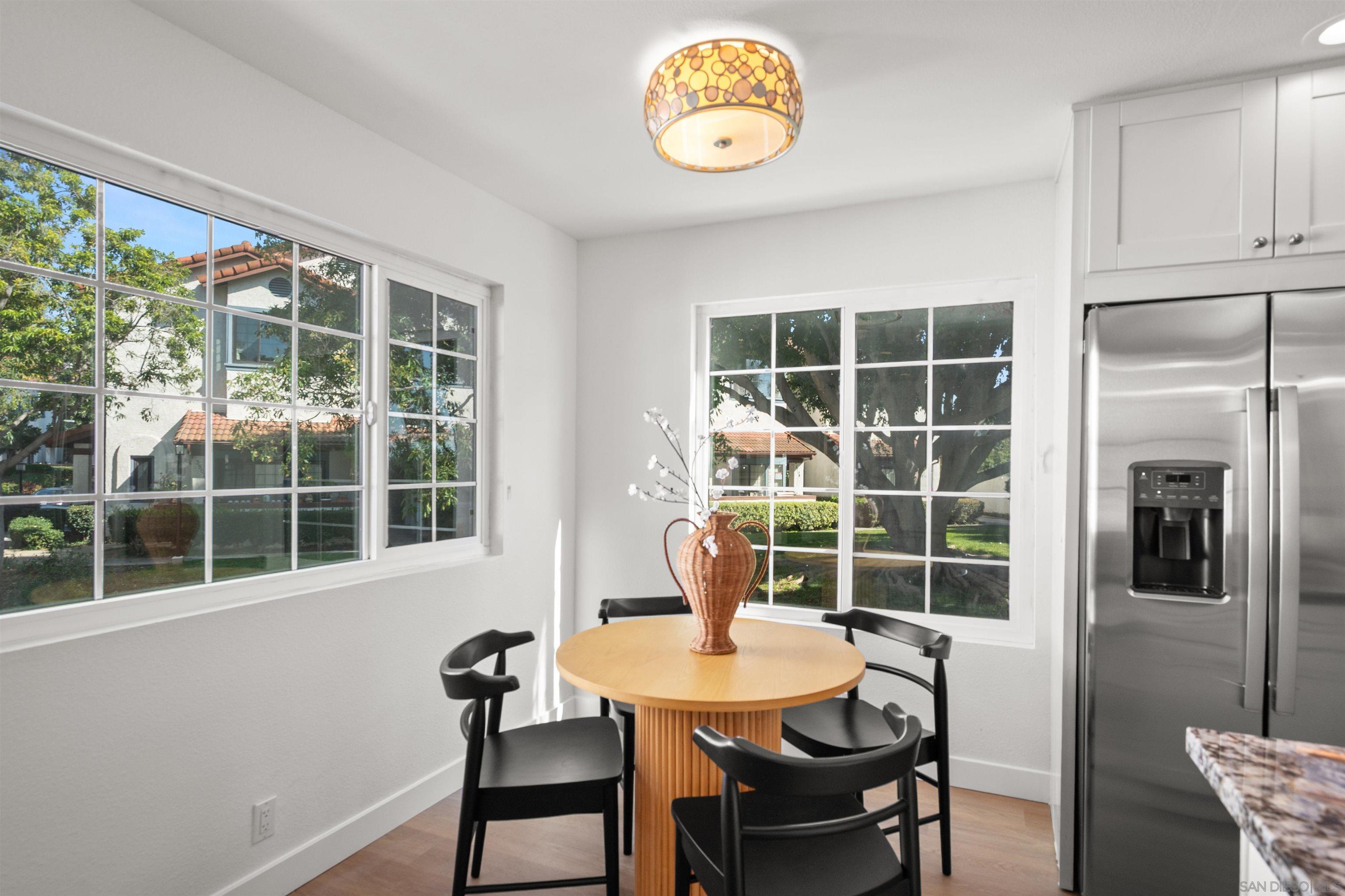 Detail Gallery Image 12 of 54 For 3498  Mission Mesa Way, San Diego,  CA 92120 - 3 Beds | 2/1 Baths