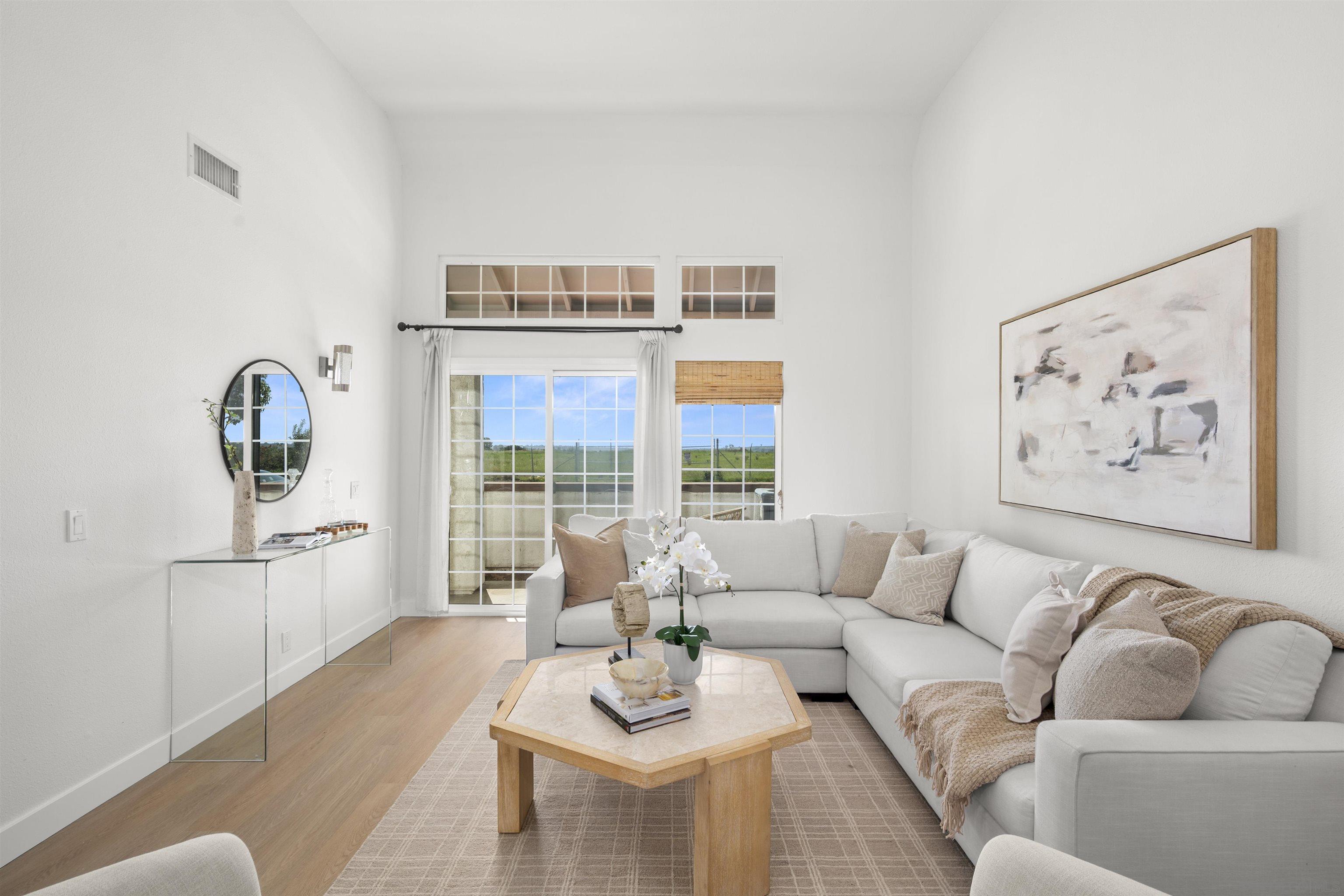 Detail Gallery Image 17 of 54 For 3498  Mission Mesa Way, San Diego,  CA 92120 - 3 Beds | 2/1 Baths