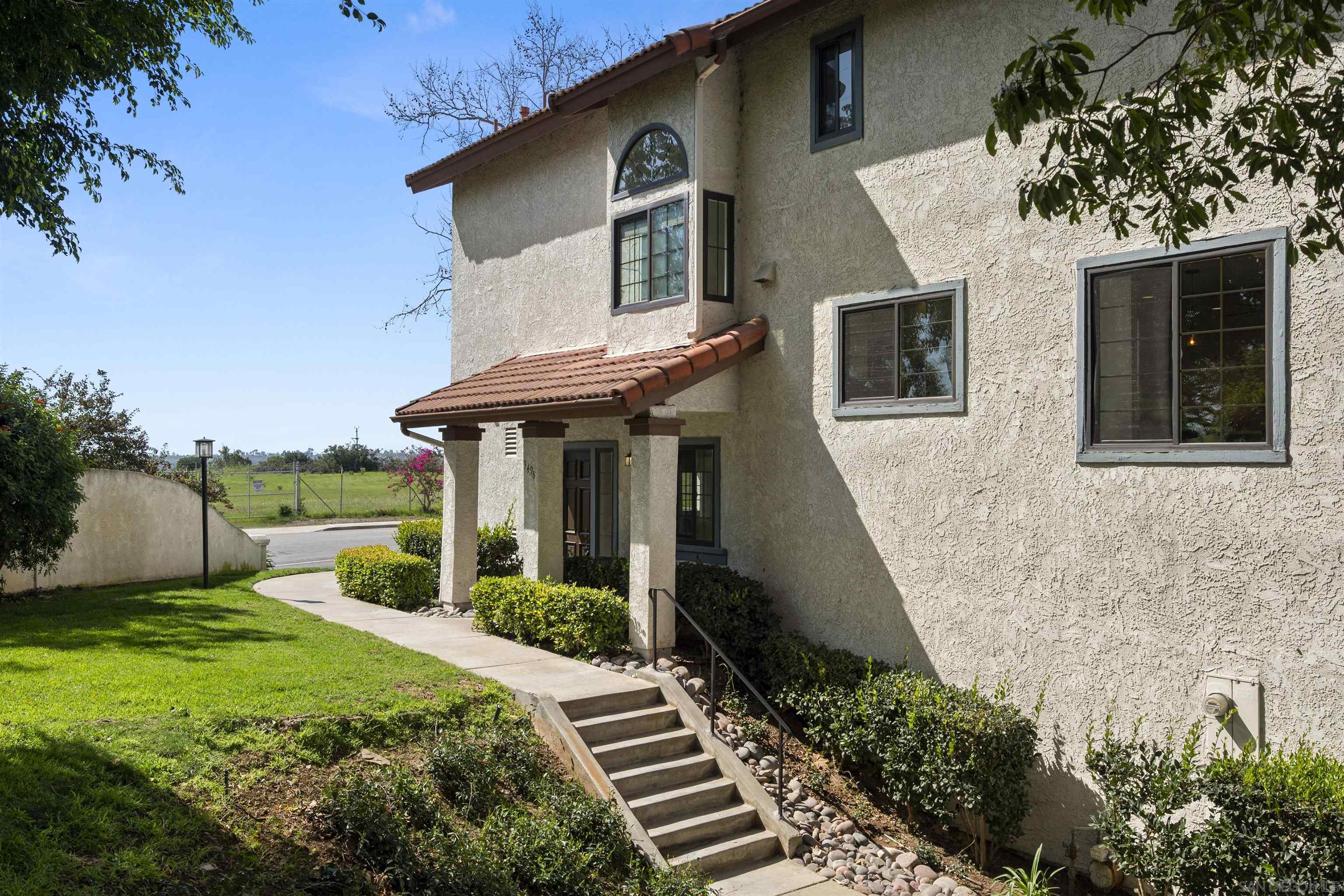 Detail Gallery Image 4 of 54 For 3498  Mission Mesa Way, San Diego,  CA 92120 - 3 Beds | 2/1 Baths