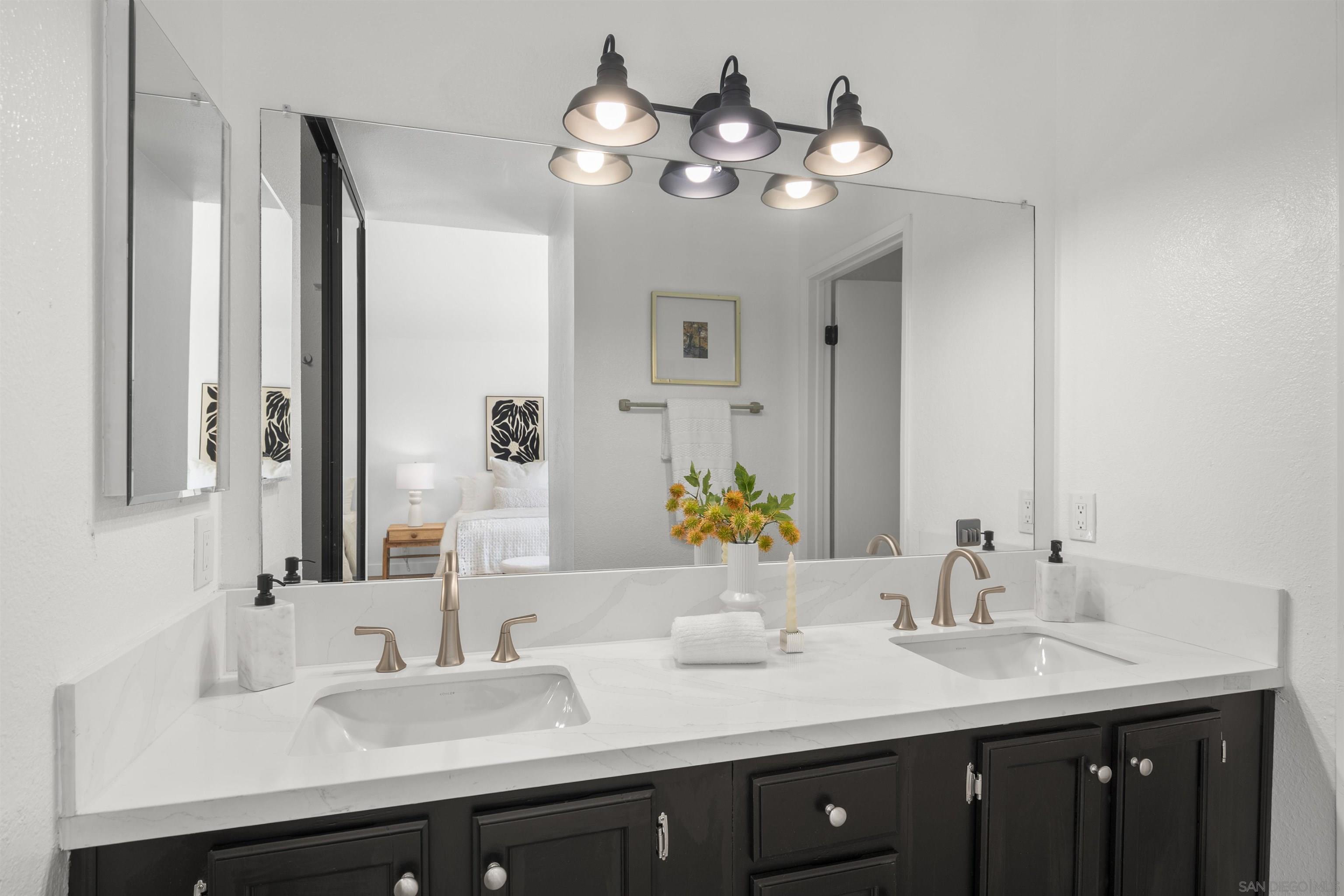 Detail Gallery Image 34 of 54 For 3498  Mission Mesa Way, San Diego,  CA 92120 - 3 Beds | 2/1 Baths