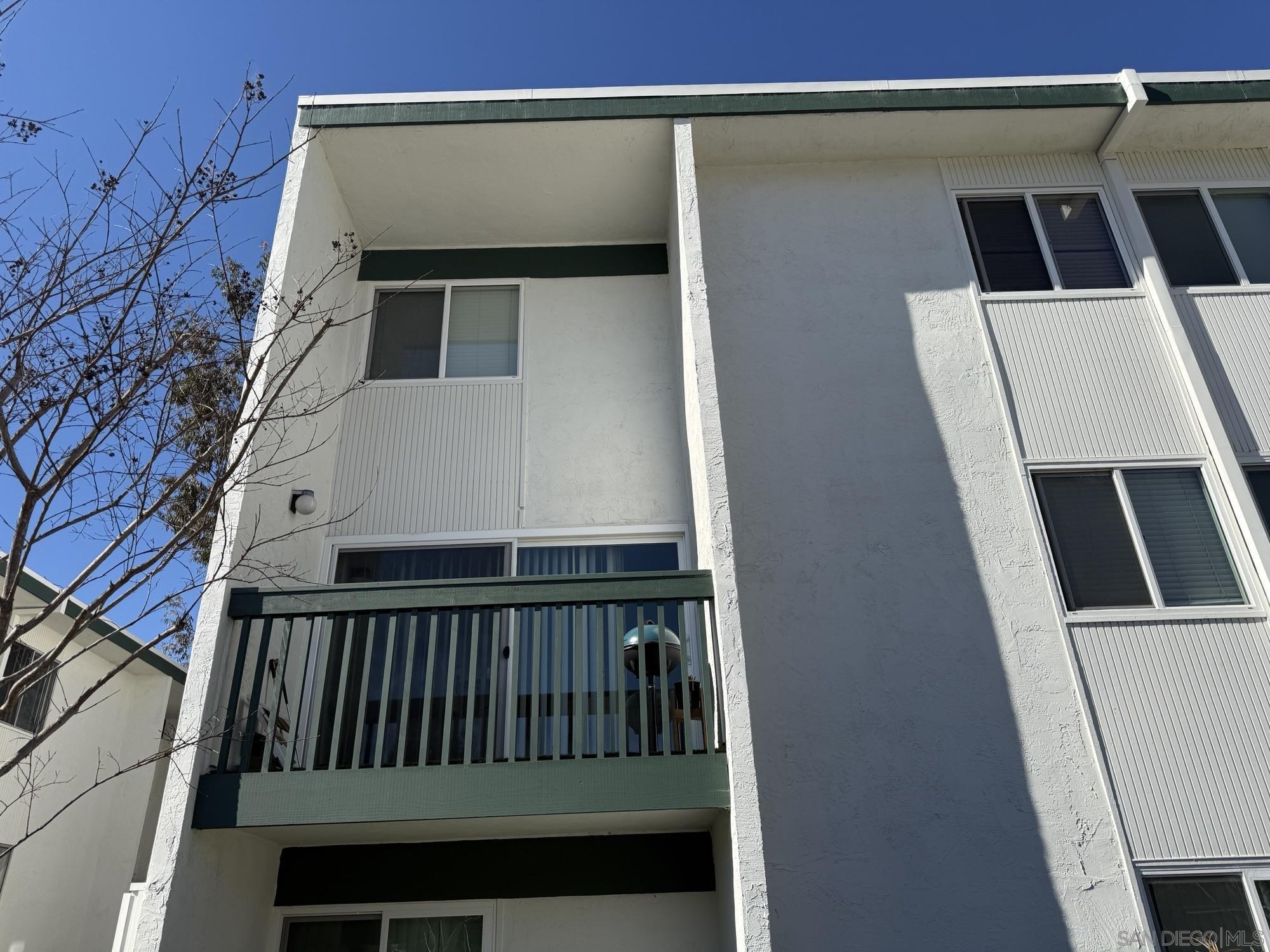 Front Image Thumbnail for SD260005498