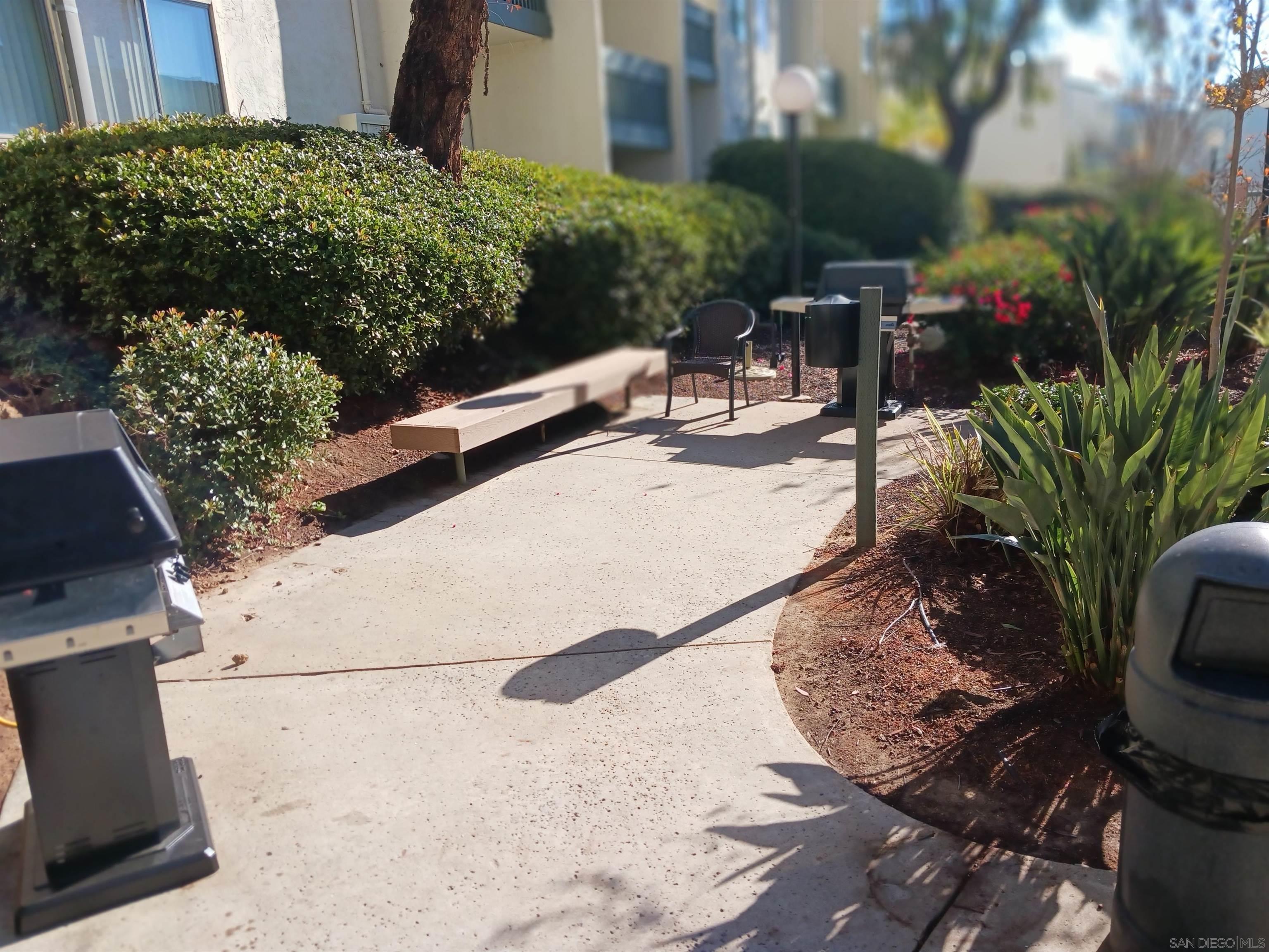 Detail Gallery Image 10 of 45 For 4064  Huerfano Ave  262, San Diego,  CA 92117 - 2 Beds | 1/1 Baths