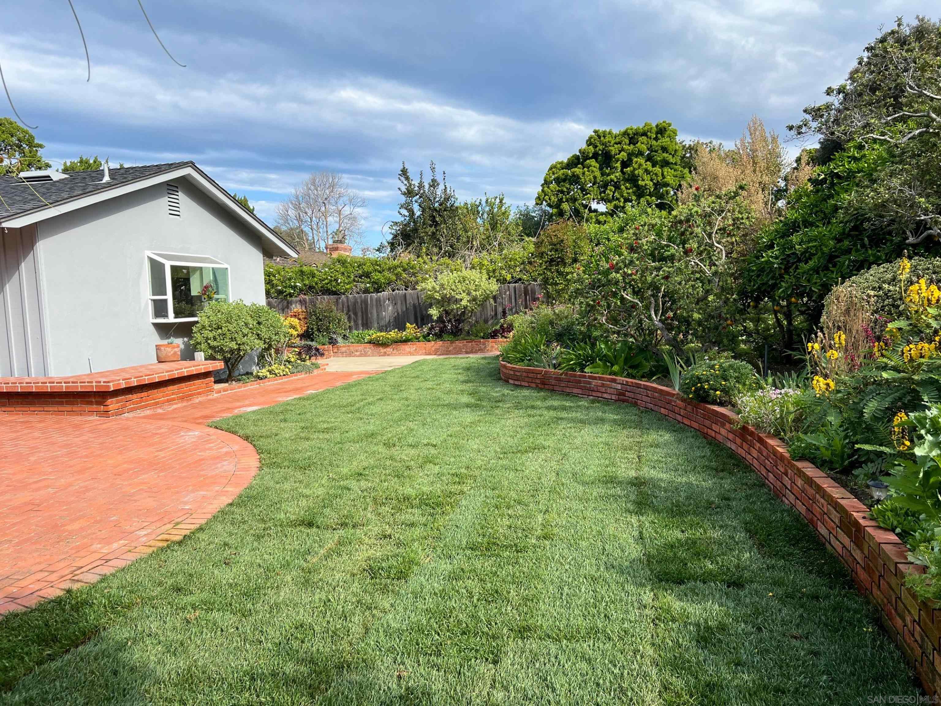 Detail Gallery Image 13 of 36 For 8217  La Jolla Shores Drive, La Jolla,  CA 92037 - 4 Beds | 2 Baths