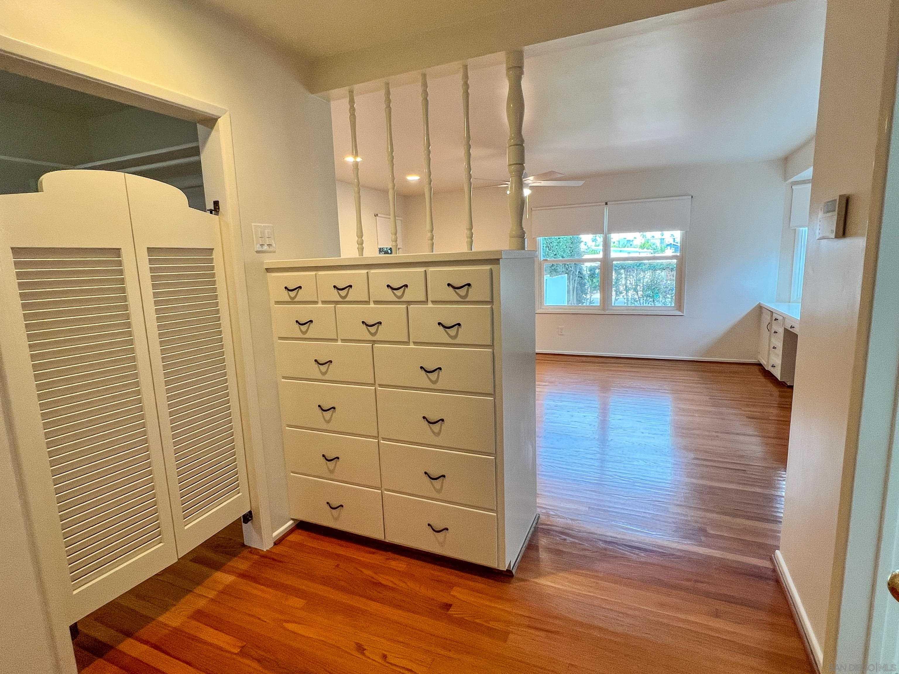 Detail Gallery Image 17 of 36 For 8217  La Jolla Shores Drive, La Jolla,  CA 92037 - 4 Beds | 2 Baths