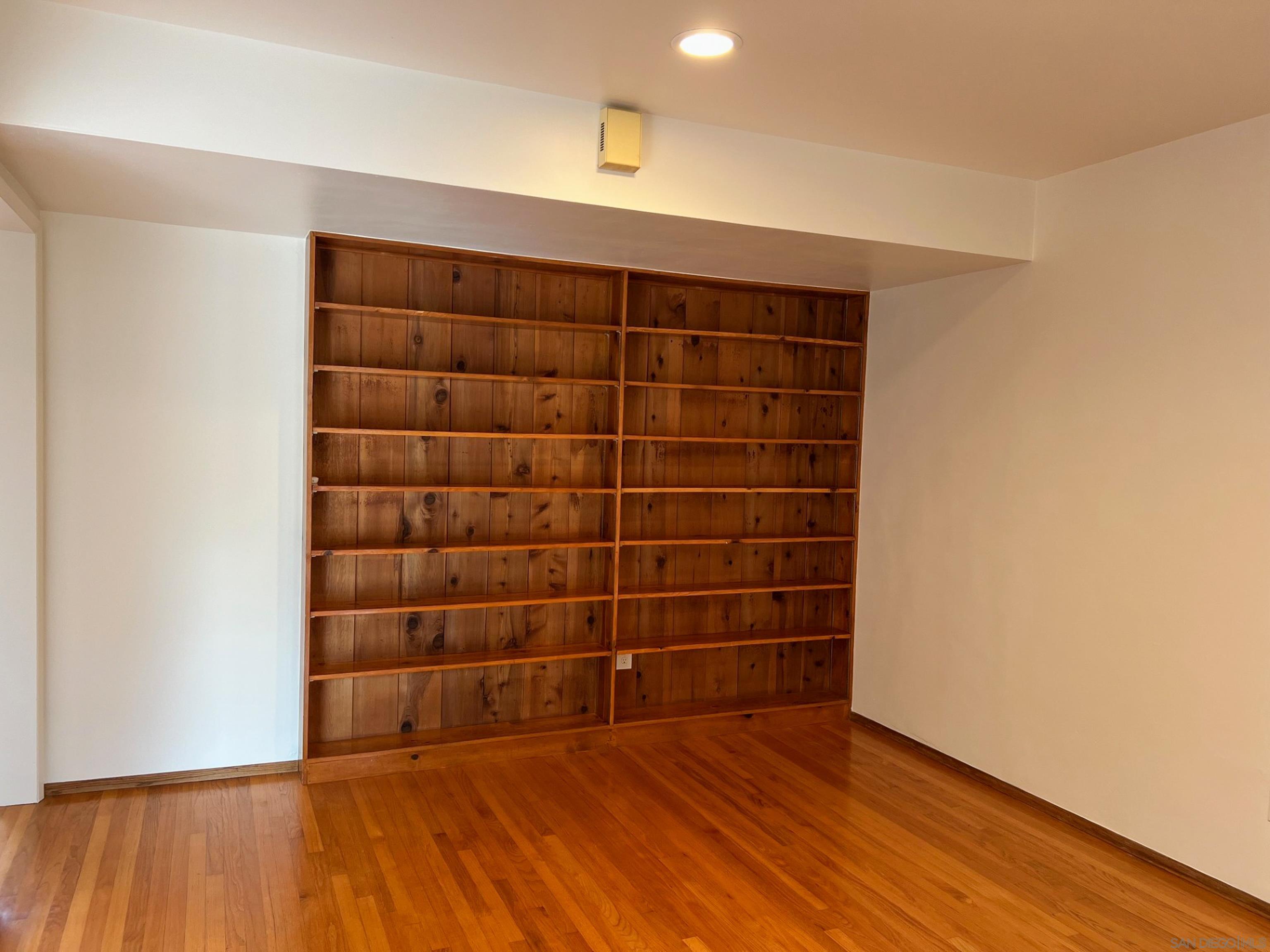 Detail Gallery Image 21 of 36 For 8217  La Jolla Shores Drive, La Jolla,  CA 92037 - 4 Beds | 2 Baths