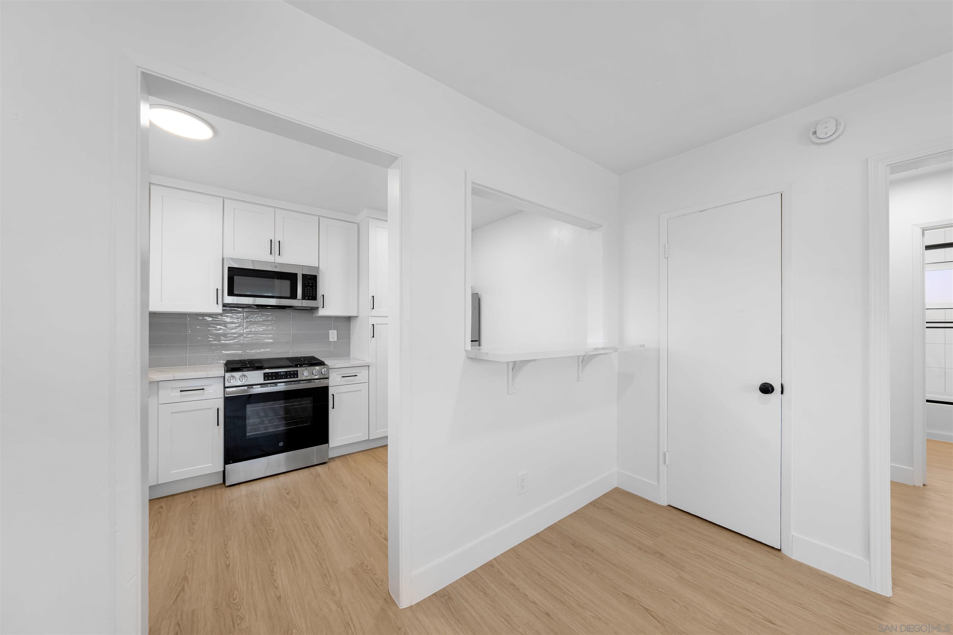 Detail Gallery Image 6 of 20 For 1644  Grove Street, San Diego,  CA 92102 - – Beds | – Baths