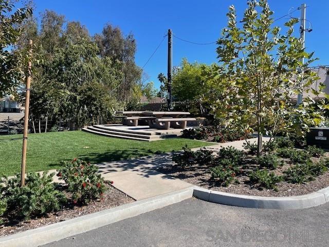 Detail Gallery Image 13 of 17 For 7711  Jasmine Ct., Santee,  CA 92071 - 3 Beds | 2/1 Baths