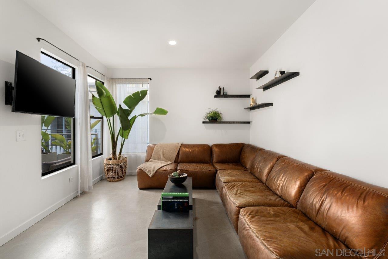 Detail Gallery Image 8 of 42 For 101  Market Street  #417,  San Diego,  CA 92101 - 2 Beds | 2/1 Baths