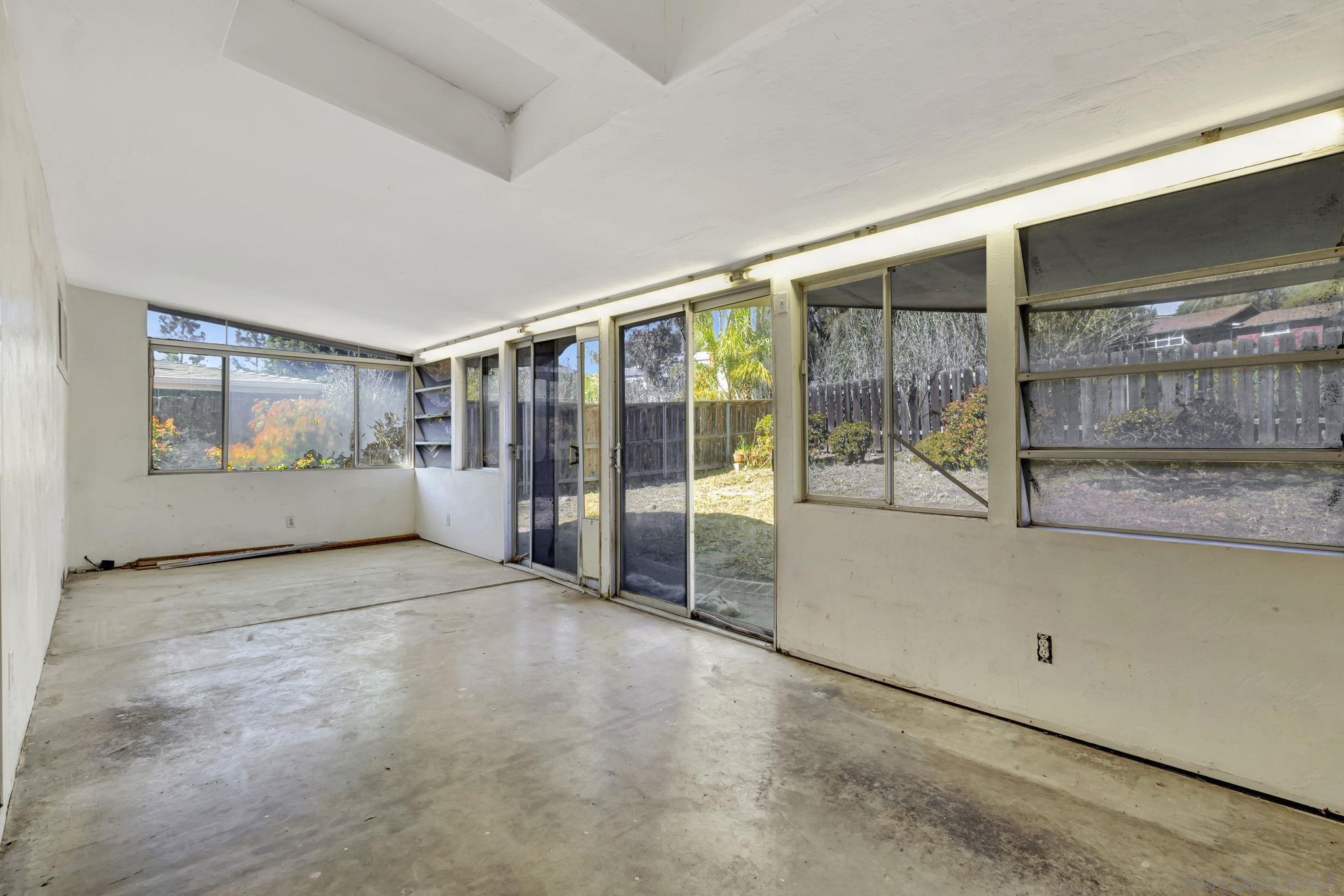 Detail Gallery Image 20 of 28 For 5590  Maryland Ave, La Mesa,  CA 91942 - 3 Beds | 2 Baths