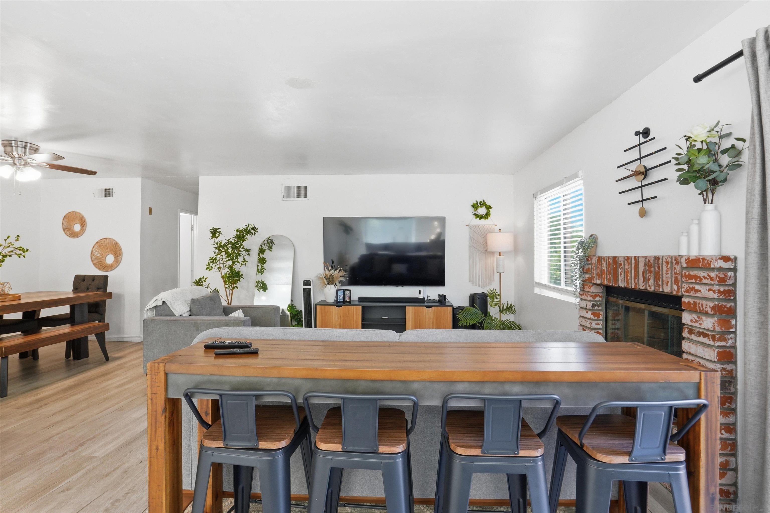 Detail Gallery Image 10 of 56 For 1512  Concord Way a, Chula Vista,  CA 91911 - 2 Beds | 2 Baths