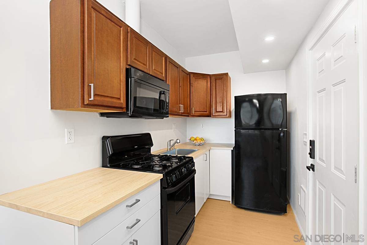 Detail Gallery Image 8 of 10 For 2850  Morningside St, San Diego,  CA 92139 - 1 Beds | 1 Baths