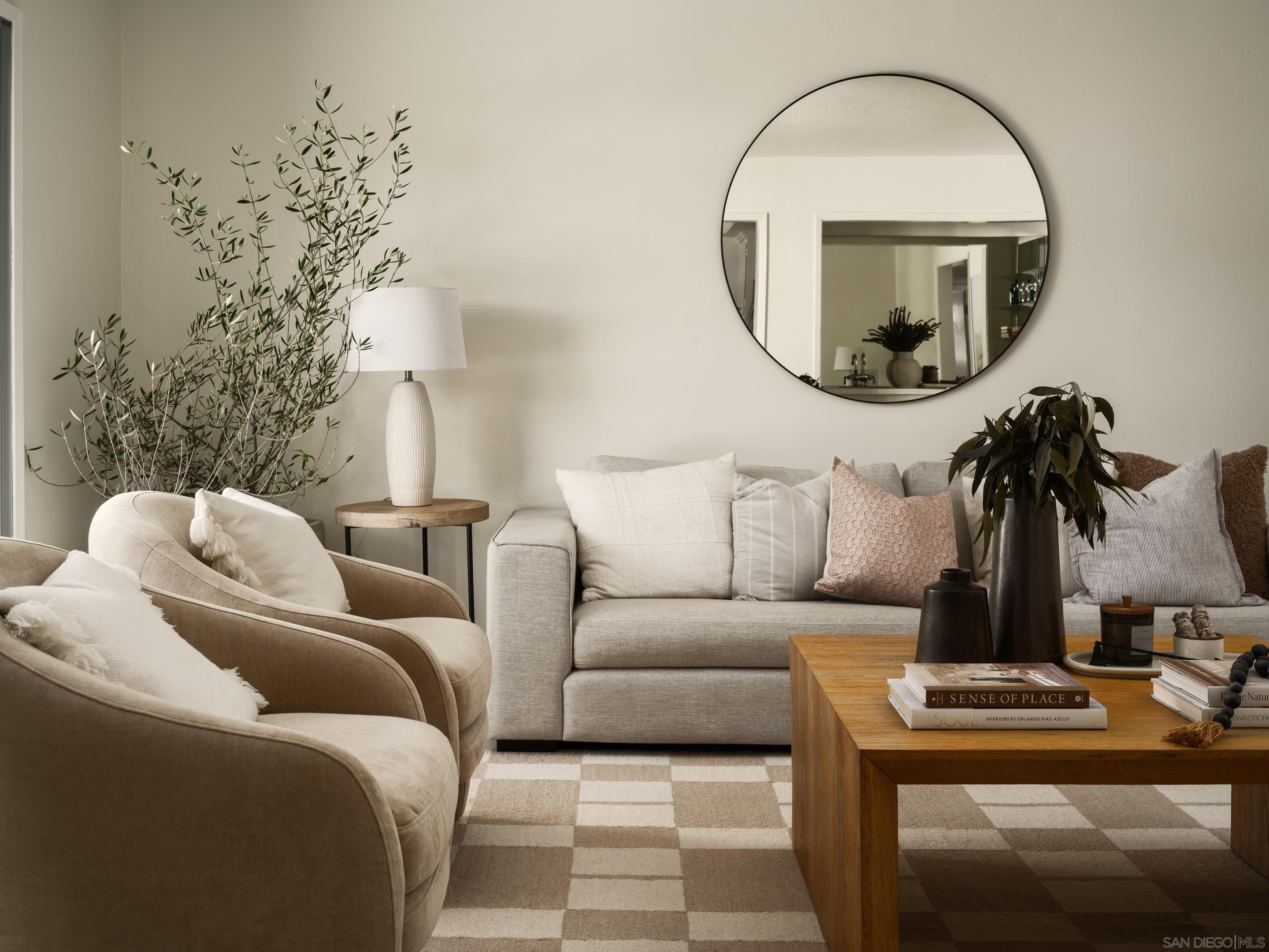 Detail Gallery Image 13 of 28 For 5926  Germaine Ln, La Jolla,  CA 92037 - 3 Beds | 2 Baths