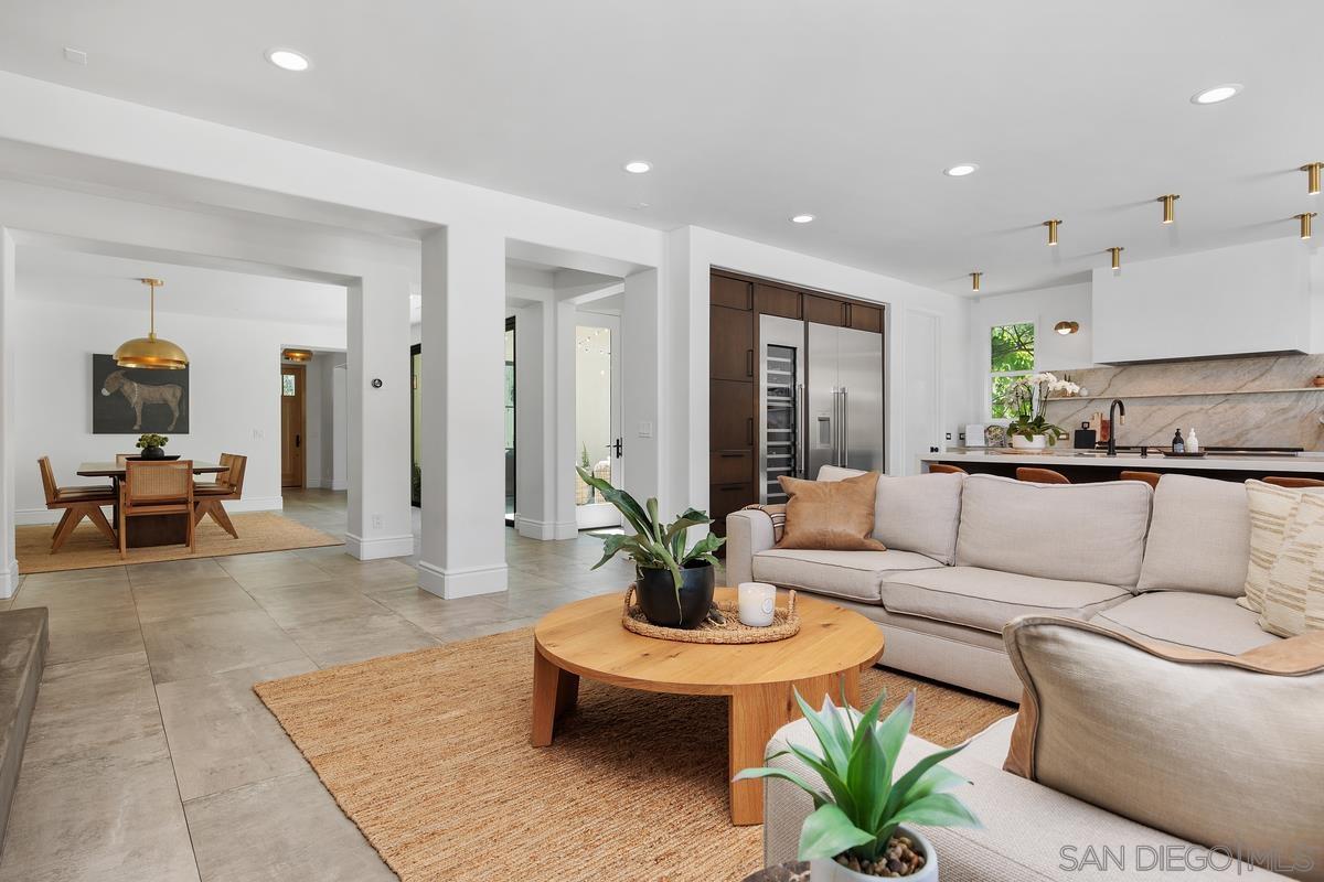 Detail Gallery Image 12 of 49 For 833  Orion Way, San Marcos,  CA 92078 - 5 Beds | 4/1 Baths