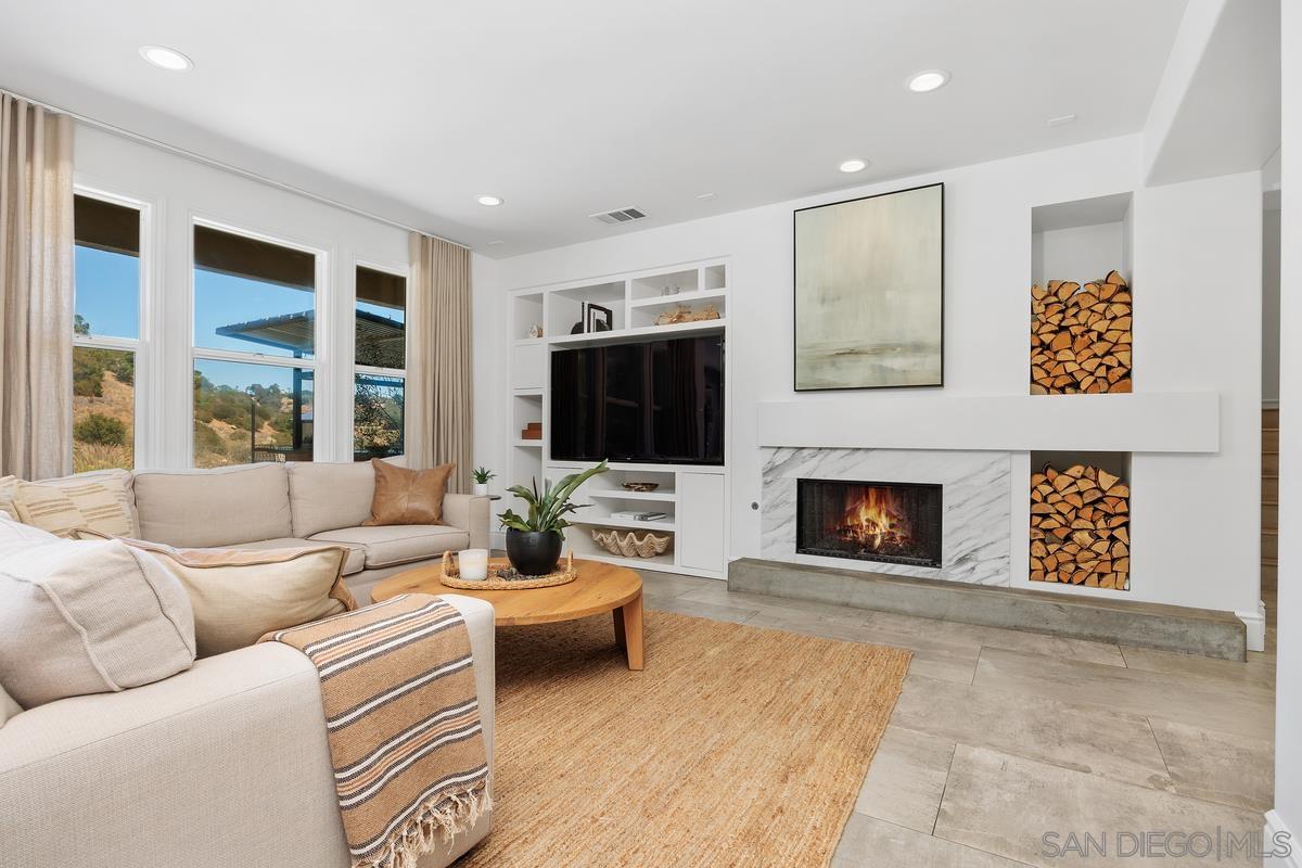 Detail Gallery Image 20 of 49 For 833  Orion Way, San Marcos,  CA 92078 - 5 Beds | 4/1 Baths