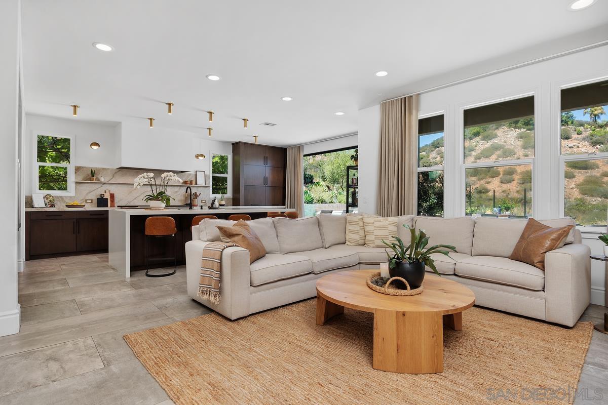 Detail Gallery Image 21 of 49 For 833  Orion Way, San Marcos,  CA 92078 - 5 Beds | 4/1 Baths