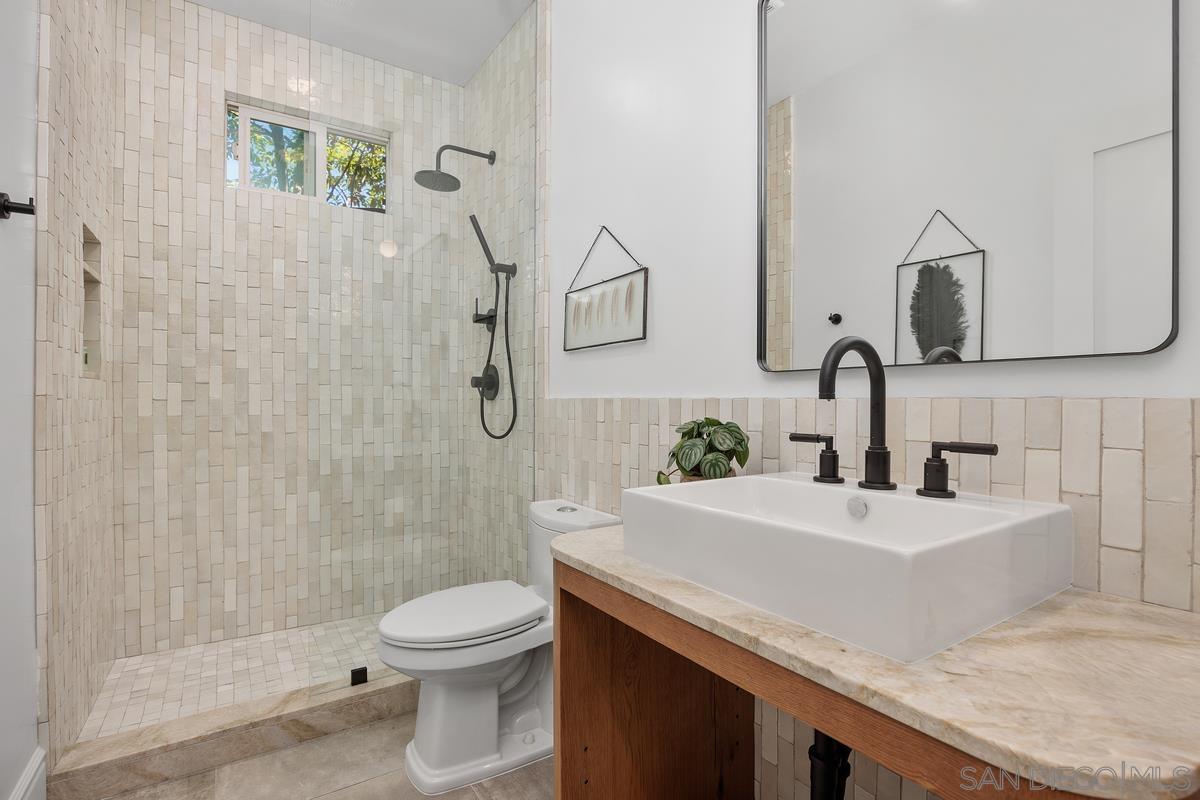 Detail Gallery Image 31 of 49 For 833  Orion Way, San Marcos,  CA 92078 - 5 Beds | 4/1 Baths
