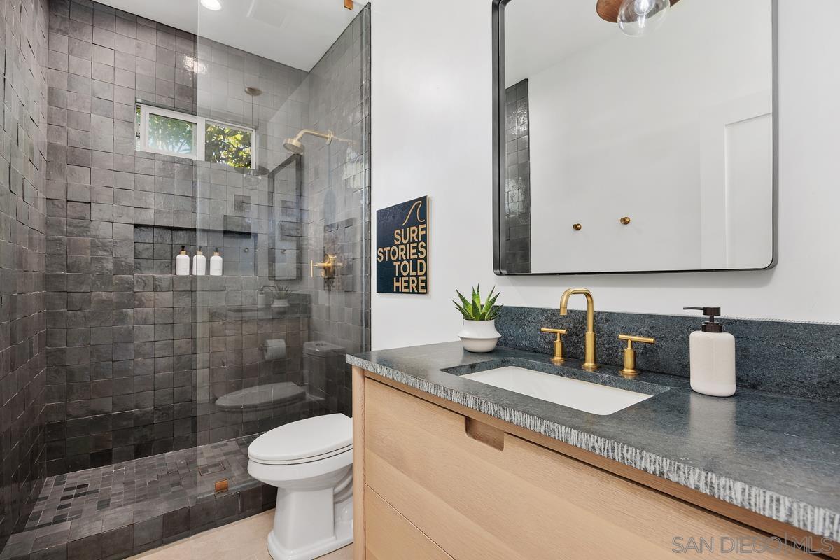 Detail Gallery Image 39 of 49 For 833  Orion Way, San Marcos,  CA 92078 - 5 Beds | 4/1 Baths