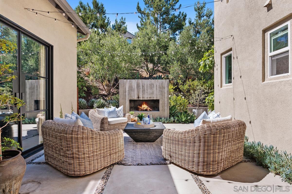 Detail Gallery Image 10 of 49 For 833  Orion Way, San Marcos,  CA 92078 - 5 Beds | 4/1 Baths