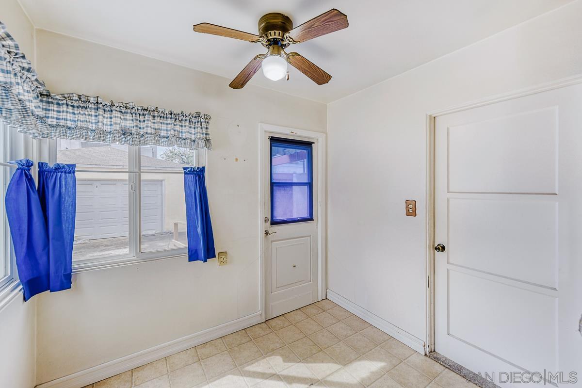 Detail Gallery Image 8 of 19 For 4030  Promontory St, San Diego,  CA 92109 - 3 Beds | 1 Baths