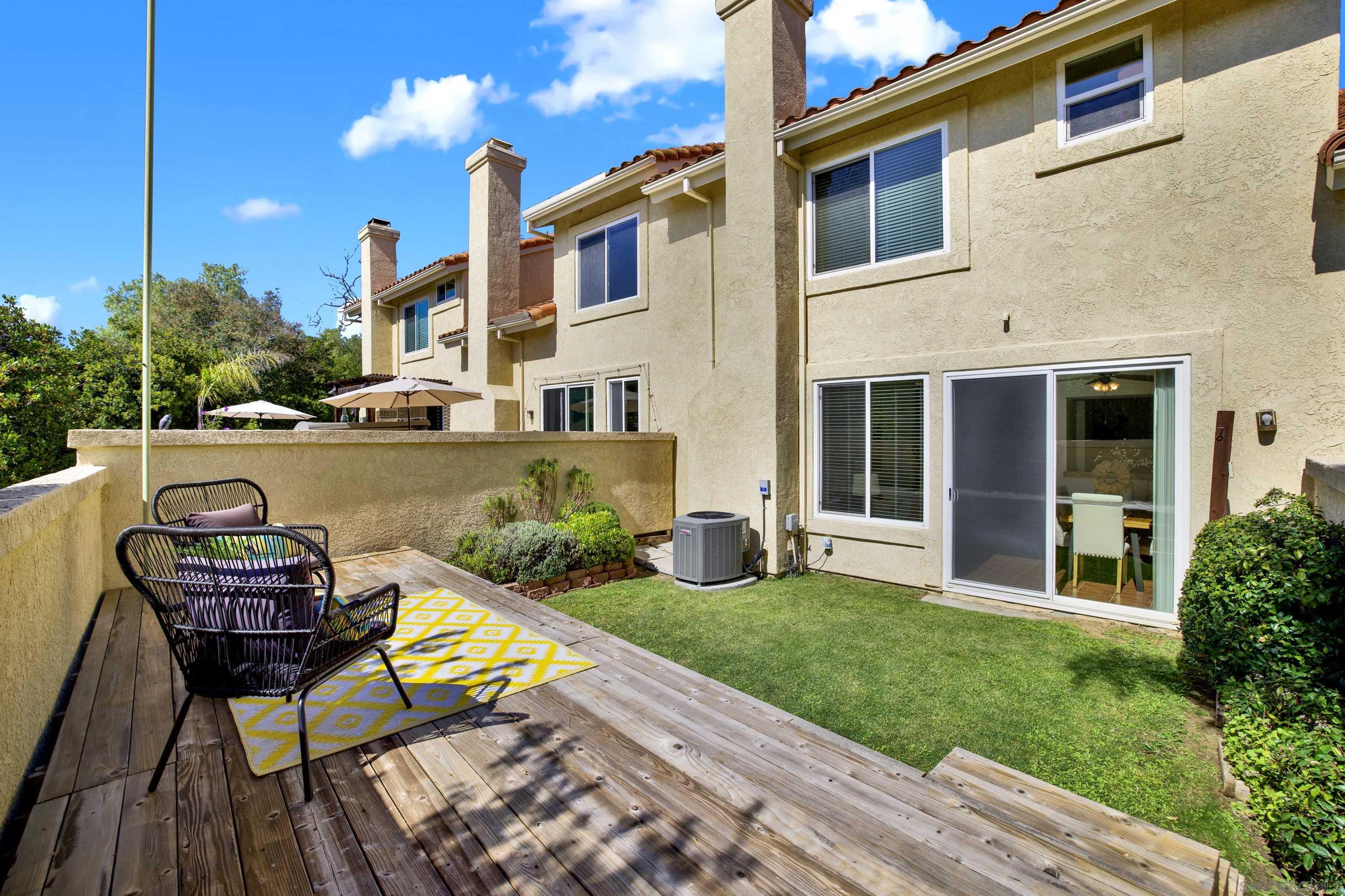 Detail Gallery Image 22 of 31 For 10909  Creekbridge Pl, San Diego,  CA 92128 - 2 Beds | 2/1 Baths