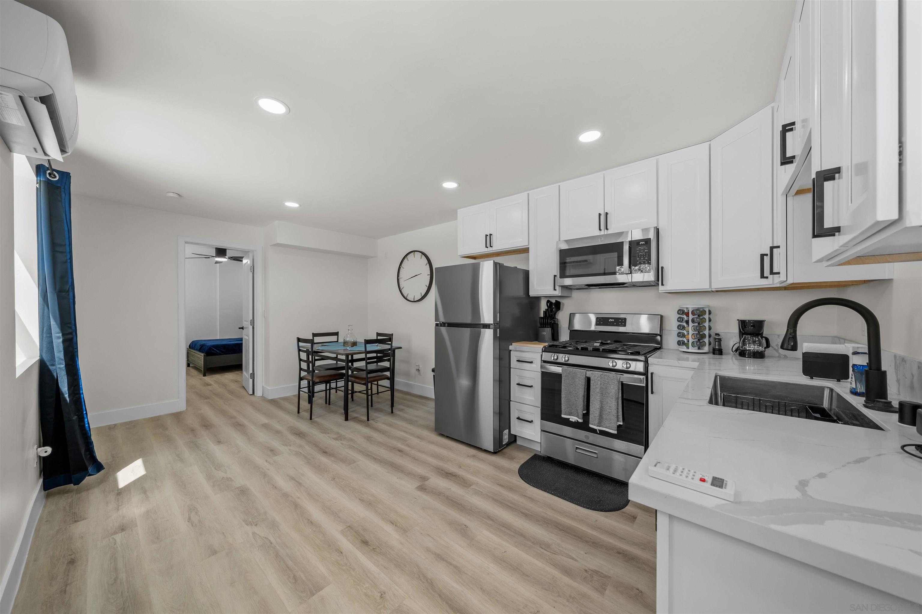Detail Gallery Image 15 of 36 For 1730  Vista Del Valle Blvd  2 - Room for Rent in 3, El Cajon,  CA 92019 - 1 Beds | 0 Baths
