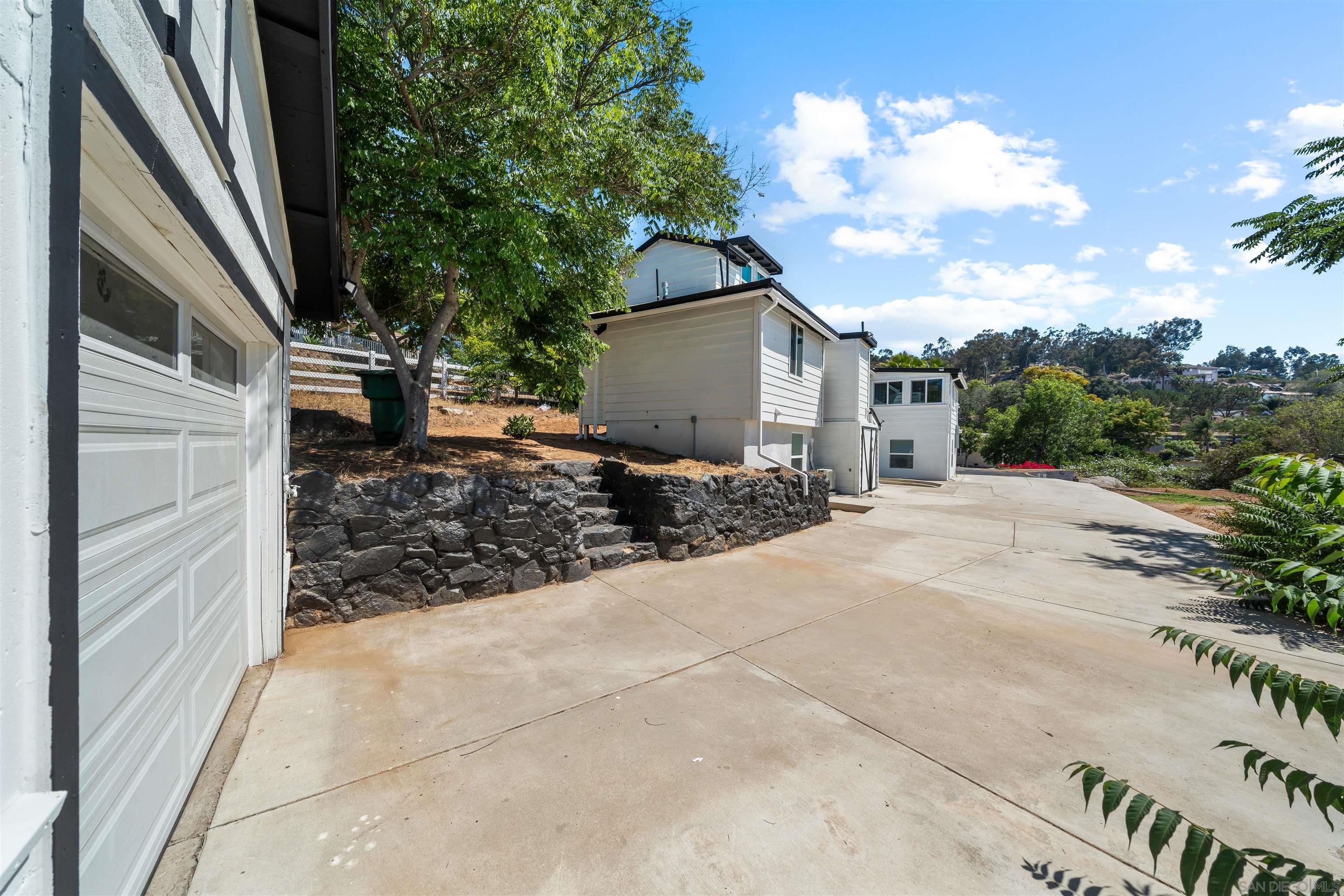 Detail Gallery Image 35 of 36 For 1730  Vista Del Valle Blvd  2 - Room for Rent in 3, El Cajon,  CA 92019 - 1 Beds | 0 Baths