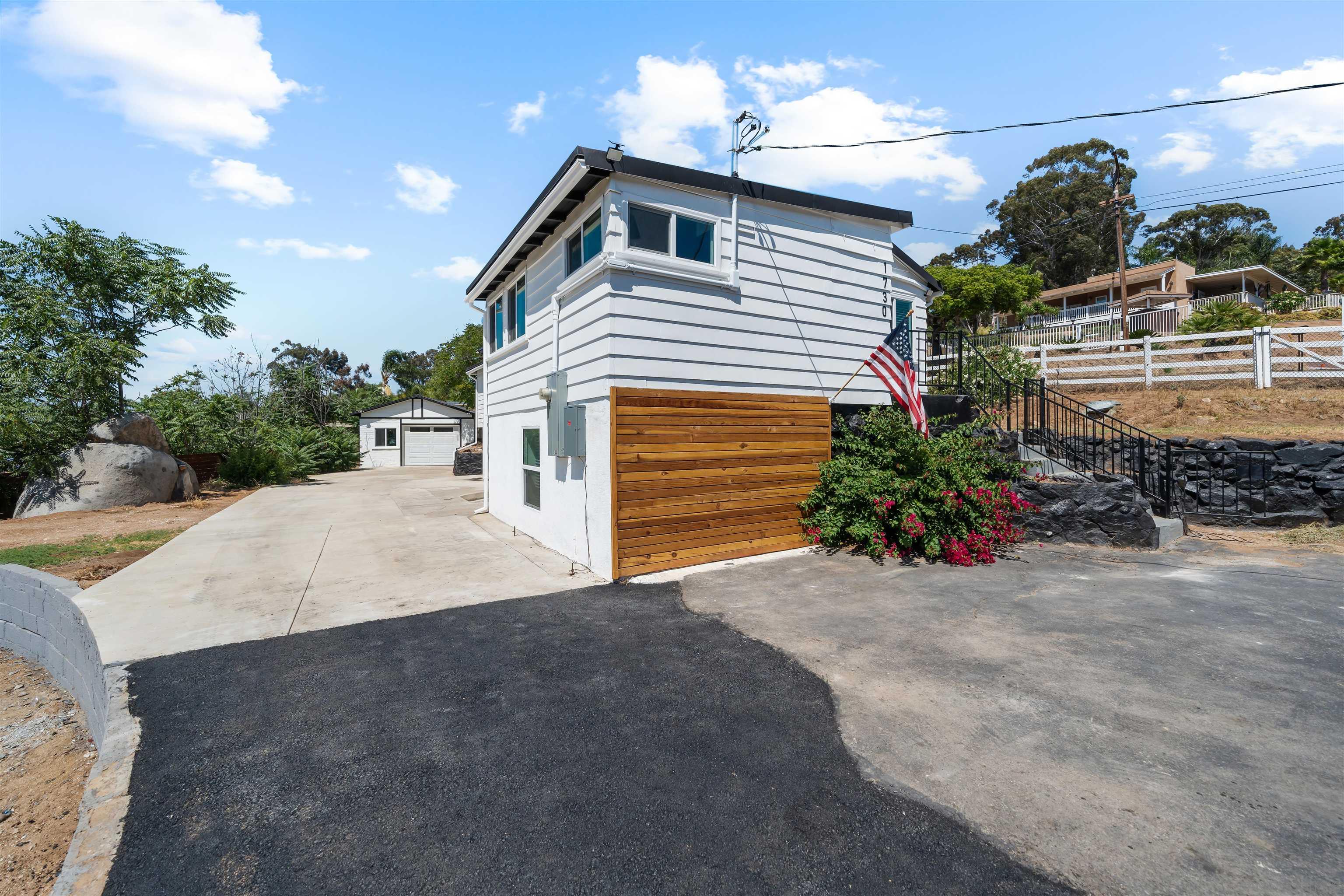 Detail Gallery Image 5 of 36 For 1730  Vista Del Valle Blvd  2 - Room for Rent in 3, El Cajon,  CA 92019 - 1 Beds | 0 Baths