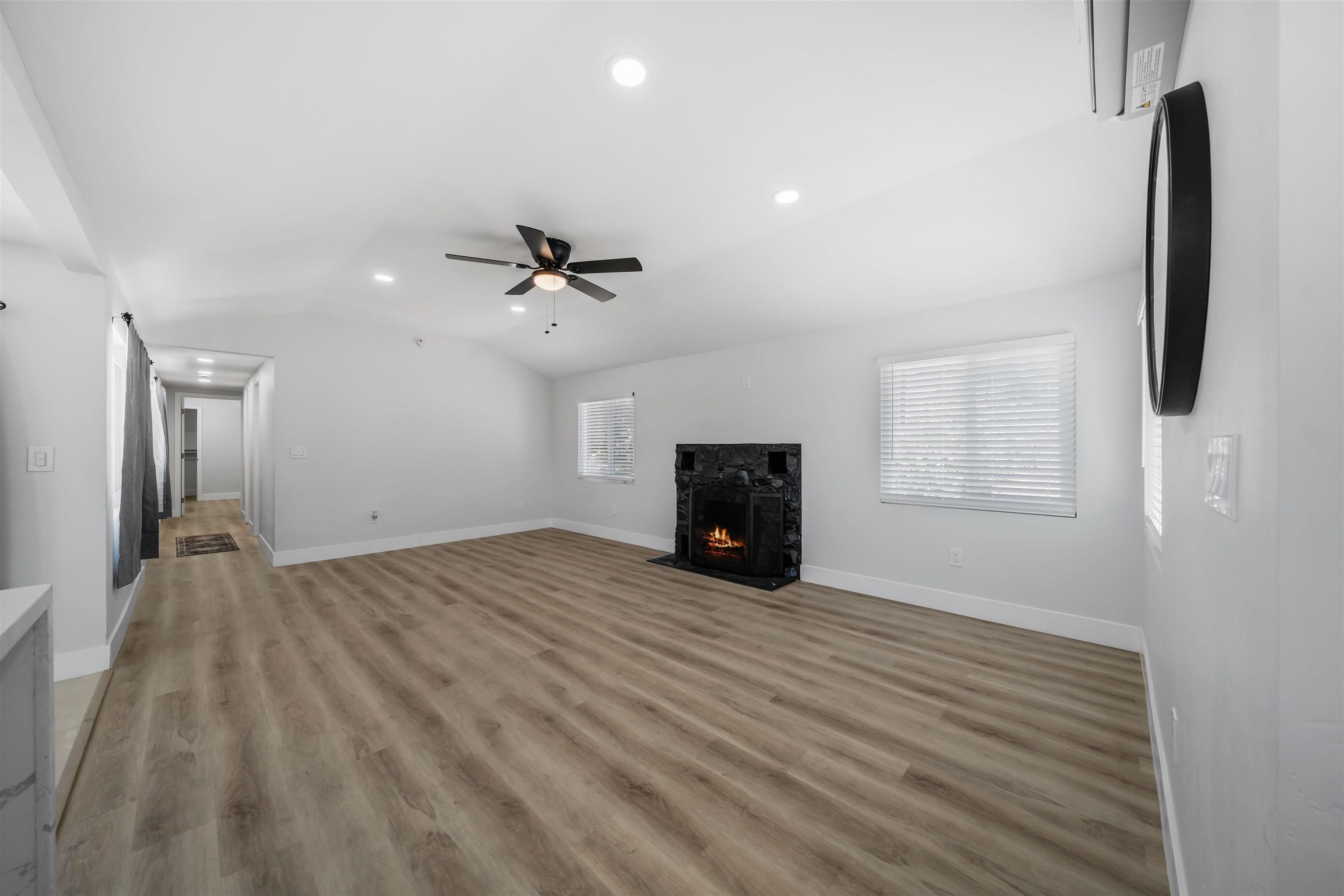 Detail Gallery Image 7 of 36 For 1730  Vista Del Valle Blvd  2 - Room for Rent in 3, El Cajon,  CA 92019 - 1 Beds | 0 Baths