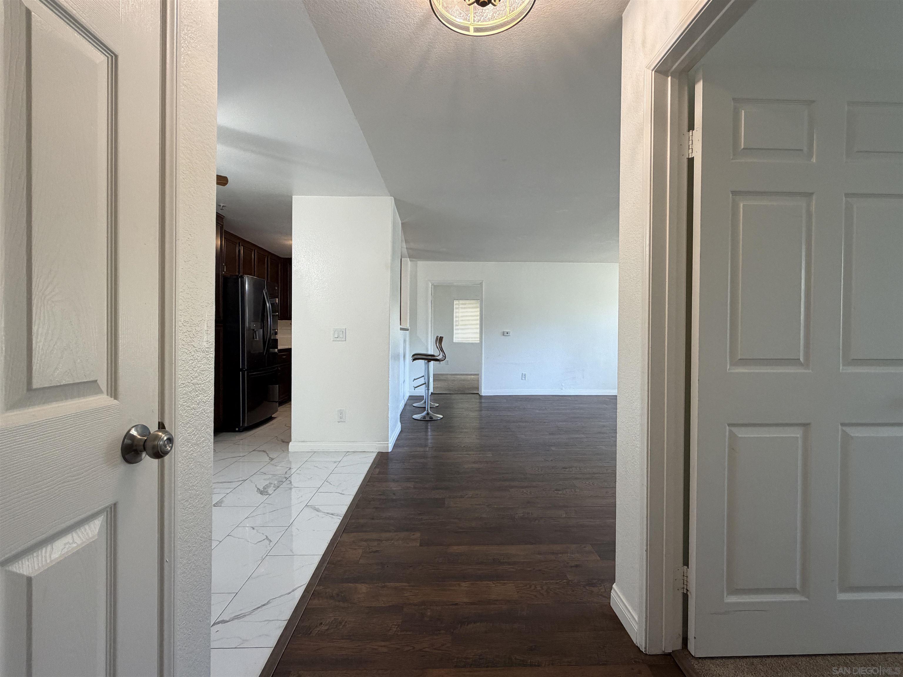 Detail Gallery Image 4 of 54 For 2057  Burton St  #64,  San Diego,  CA 92111 - 2 Beds | 2 Baths