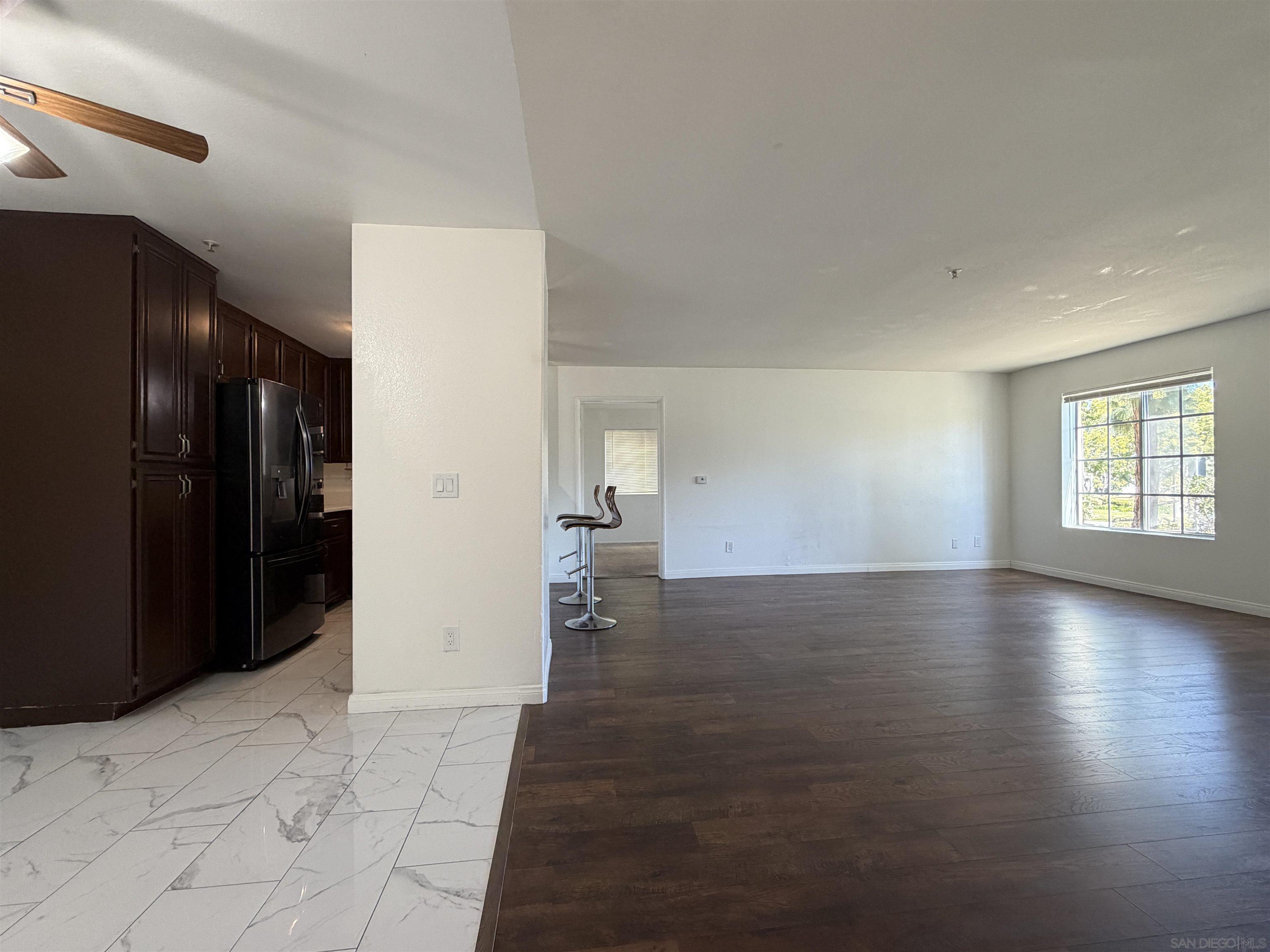 Detail Gallery Image 5 of 54 For 2057  Burton St  #64,  San Diego,  CA 92111 - 2 Beds | 2 Baths