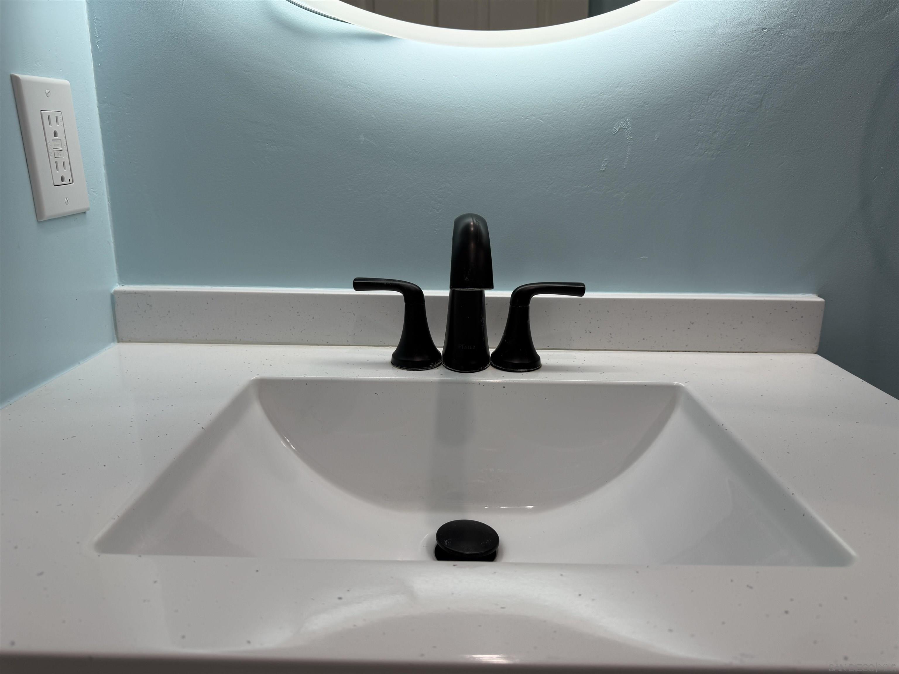 Detail Gallery Image 45 of 54 For 2057  Burton St  #64,  San Diego,  CA 92111 - 2 Beds | 2 Baths