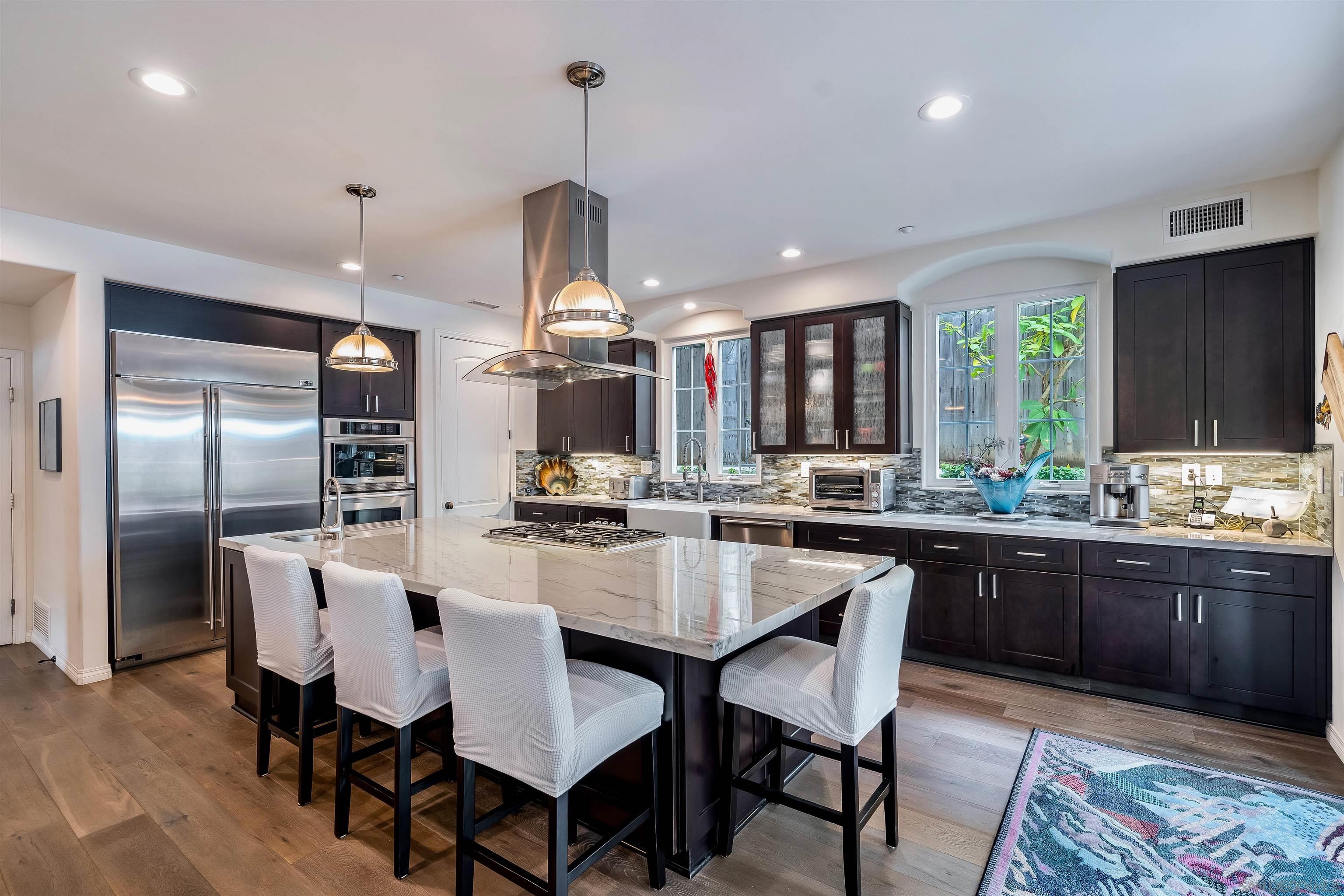 Detail Gallery Image 2 of 6 For 265  Sanford Street, Encinitas,  CA 92024 - 4 Beds | 4/1 Baths