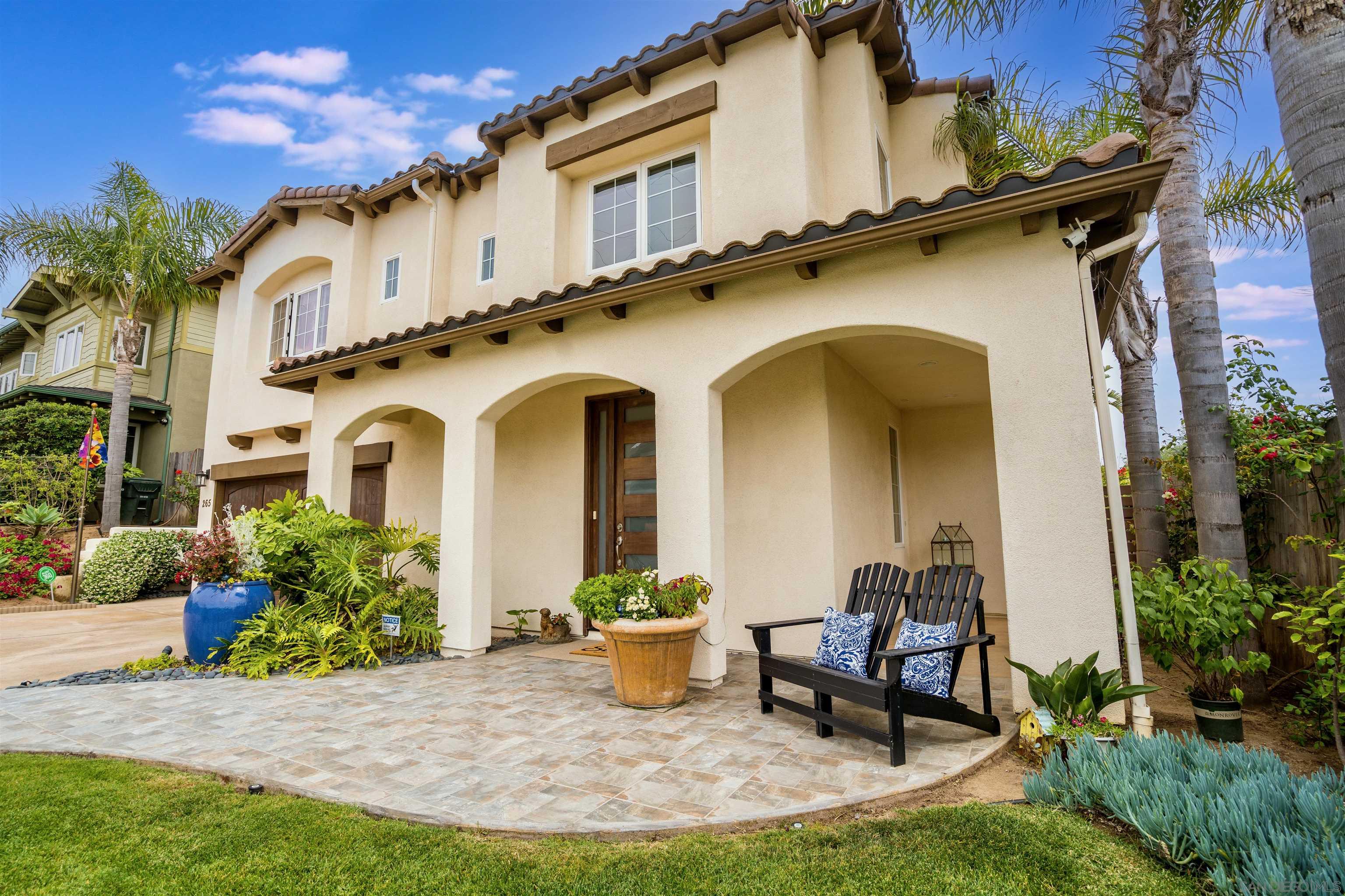 Detail Gallery Image 3 of 6 For 265  Sanford Street, Encinitas,  CA 92024 - 4 Beds | 4/1 Baths