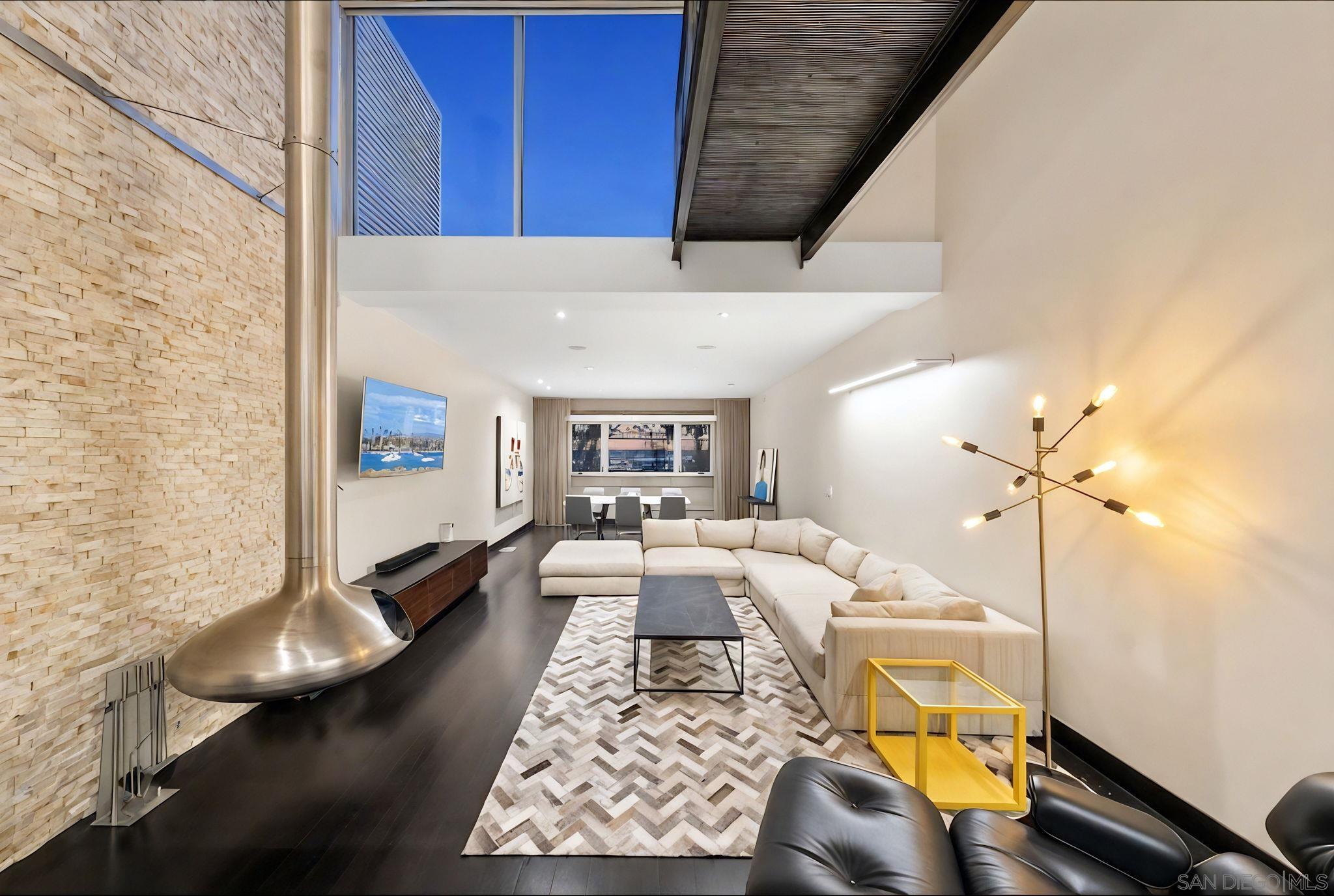 Detail Gallery Image 15 of 74 For 3033  India St.  #6,  San Diego,  CA 92103 - 3 Beds | 2/1 Baths