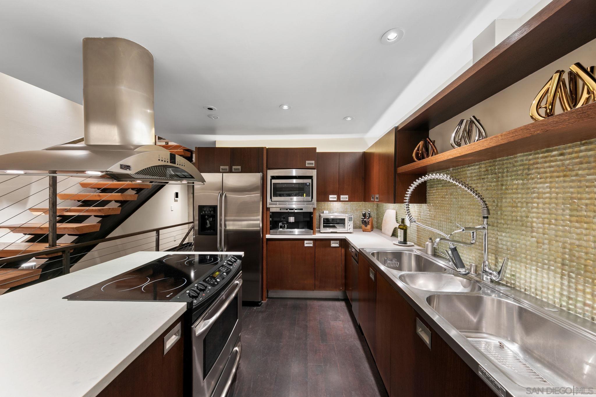 Detail Gallery Image 19 of 74 For 3033  India St.  #6,  San Diego,  CA 92103 - 3 Beds | 2/1 Baths